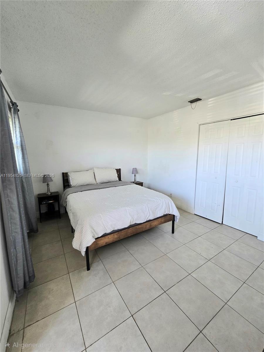 EL SOL AT MAIN STREET CON - Residential