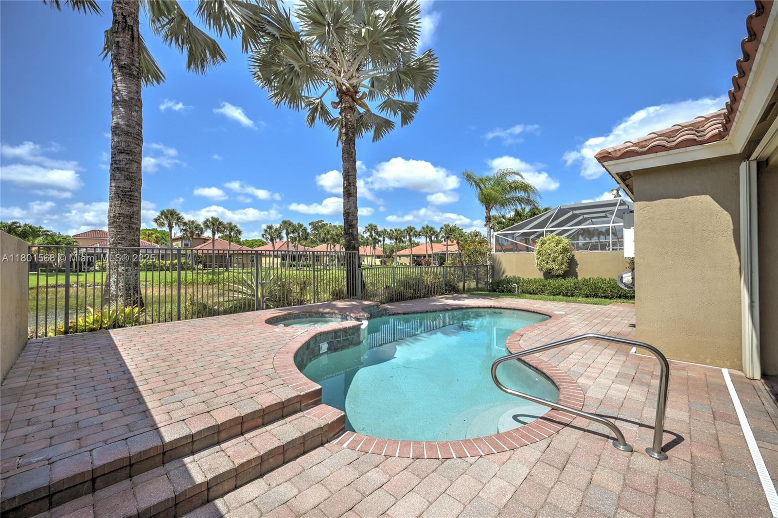 GATEWAY GARDENS - Residential