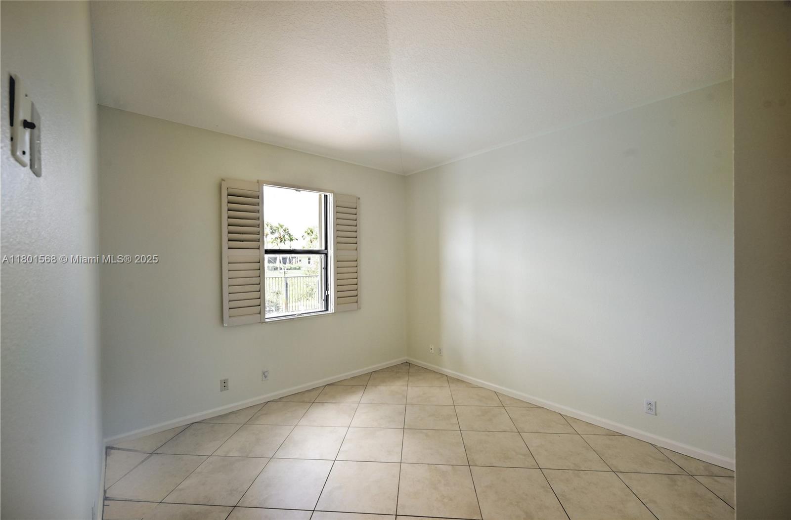 GATEWAY GARDENS - Residential