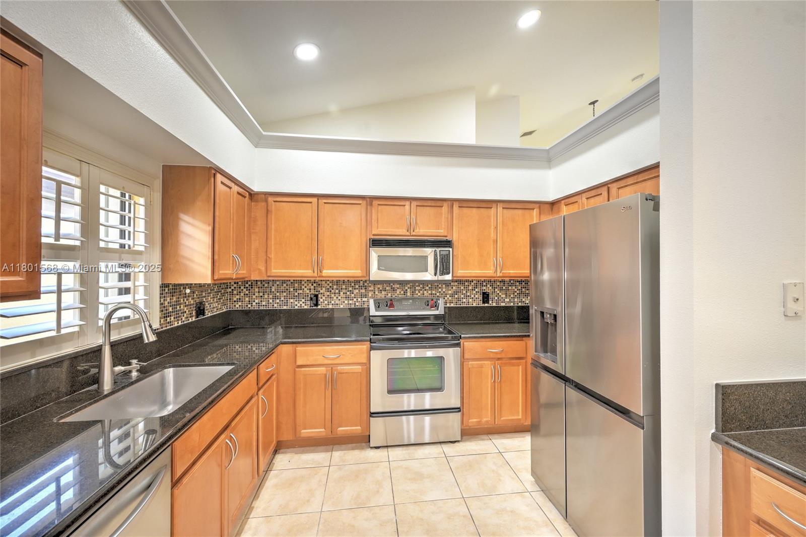 GATEWAY GARDENS - Residential
