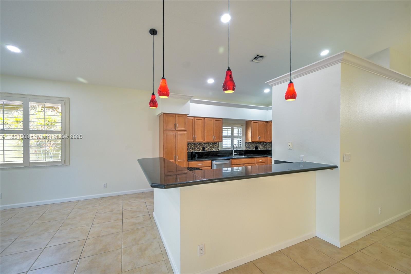 GATEWAY GARDENS - Residential