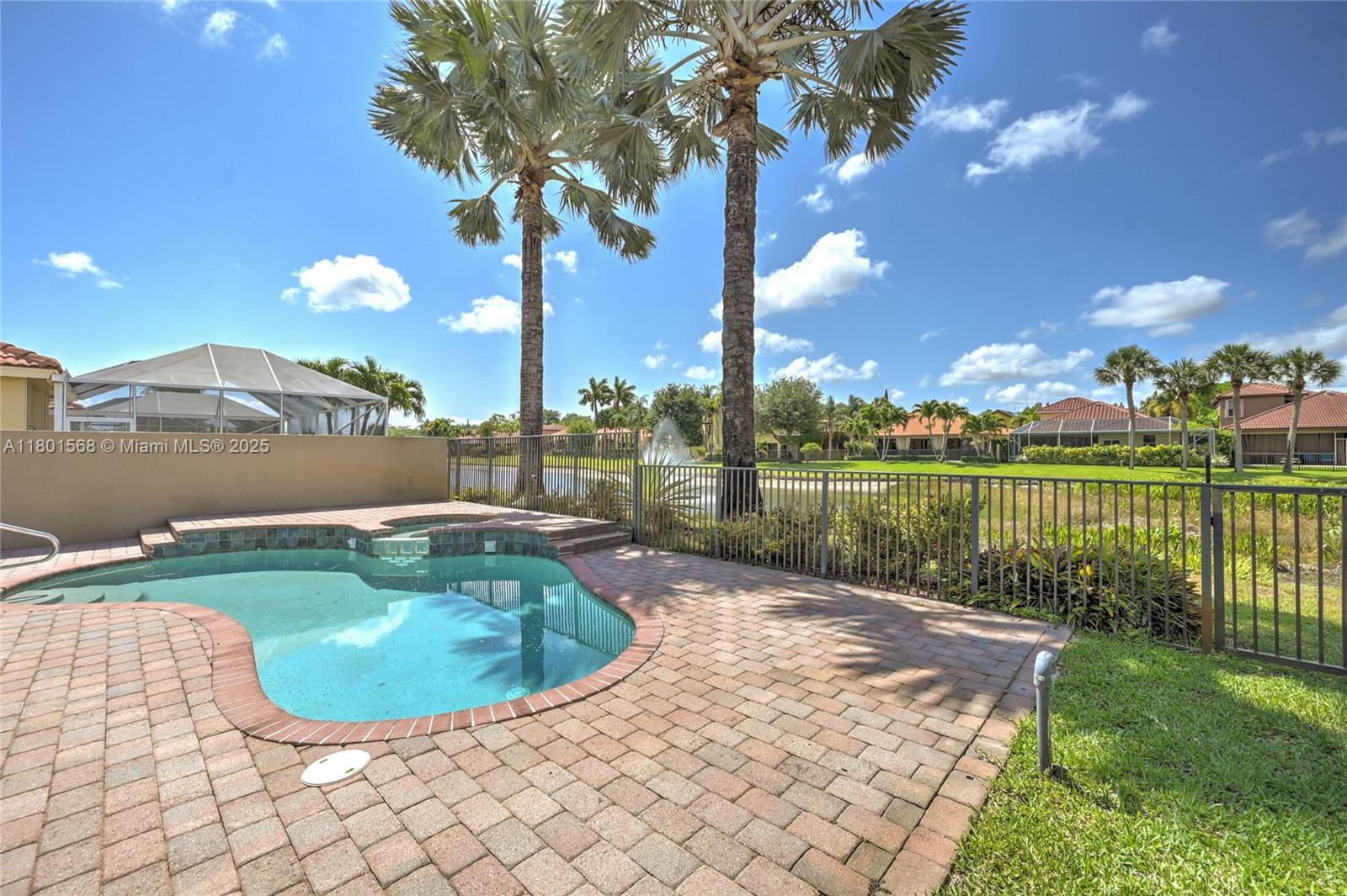 GATEWAY GARDENS - Residential