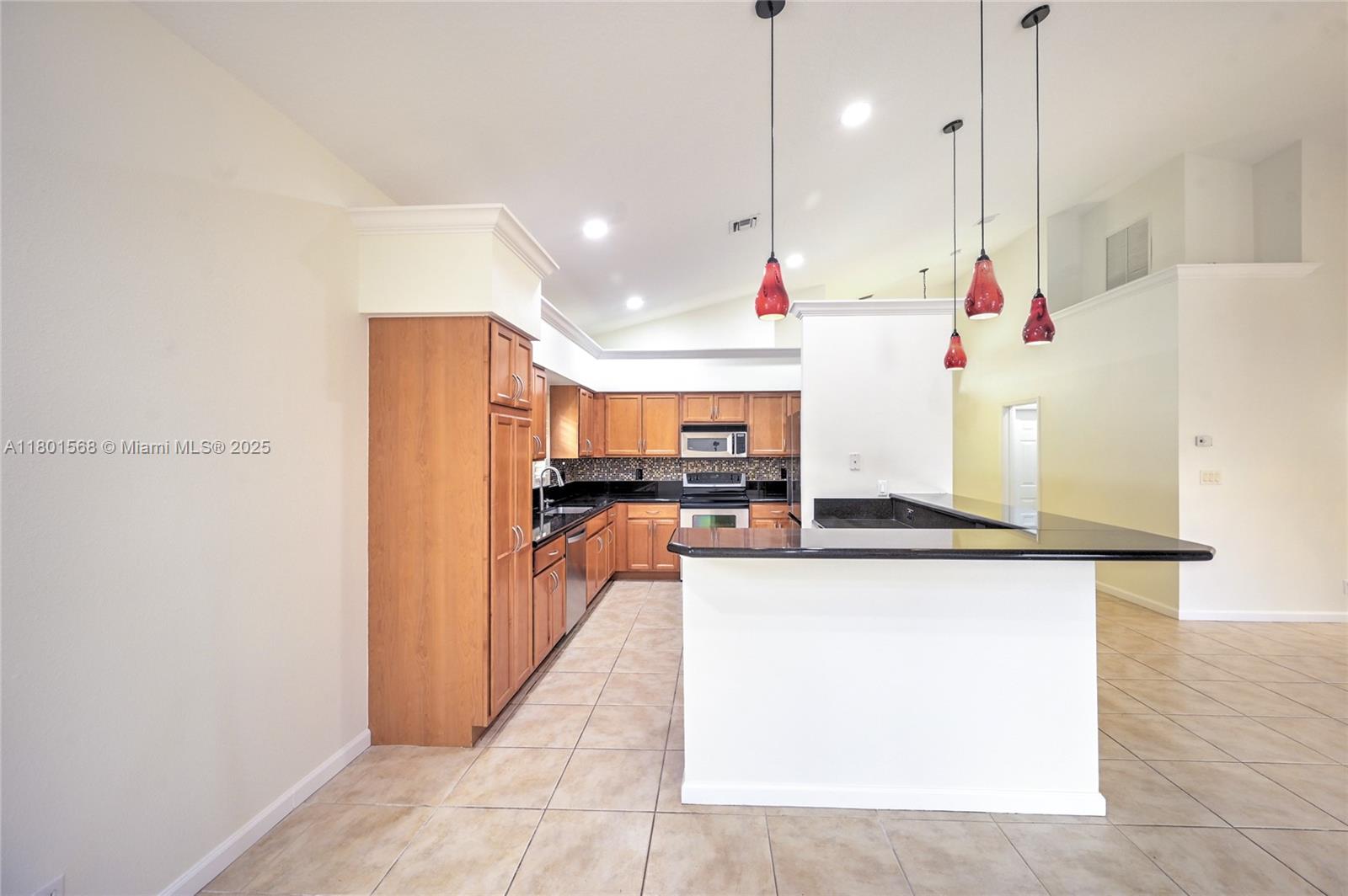 GATEWAY GARDENS - Residential