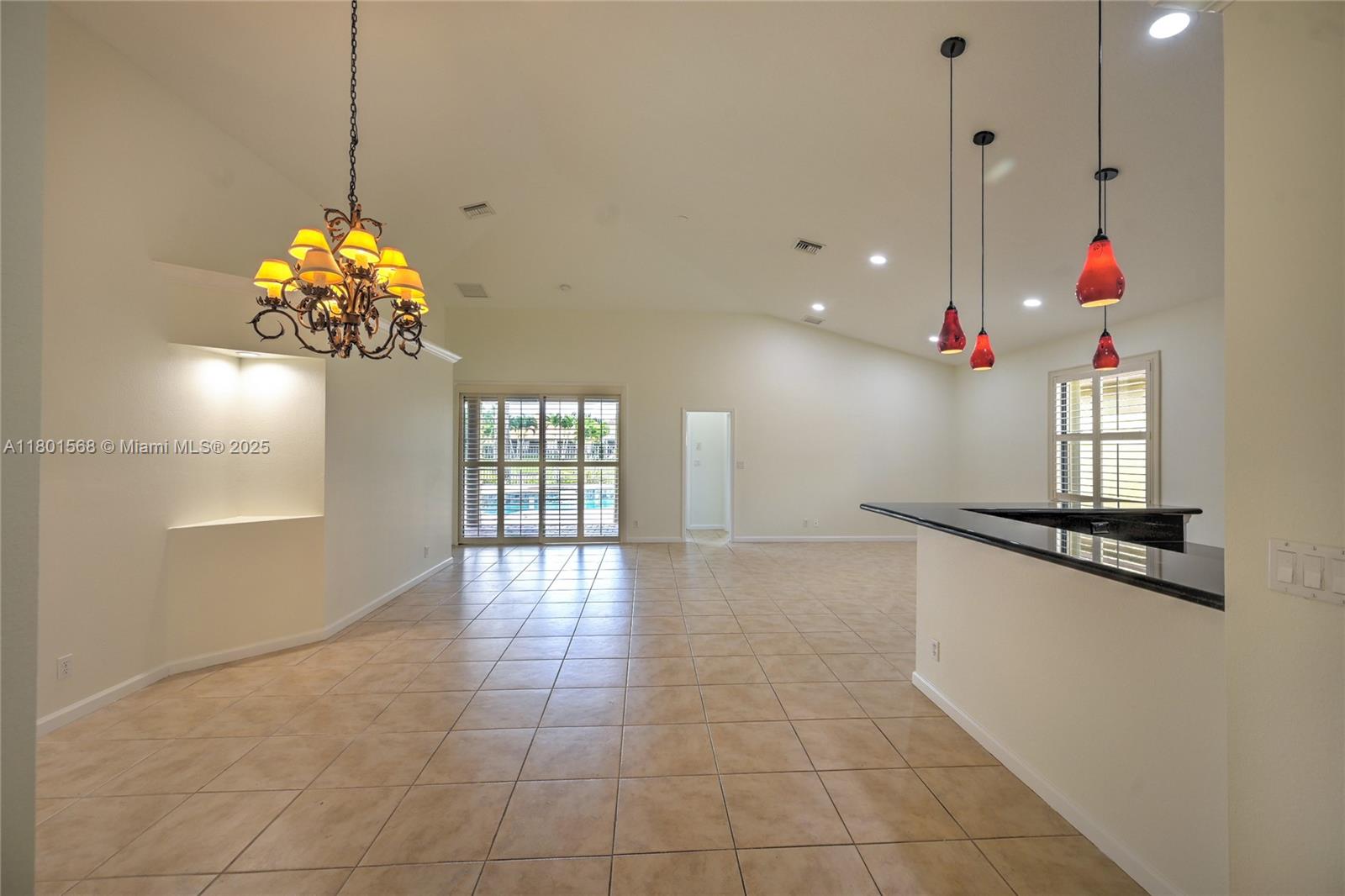 GATEWAY GARDENS - Residential