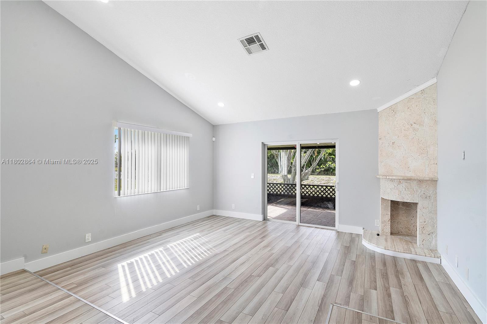 LAKES OF TARA UNIT 1 - Residential Lease