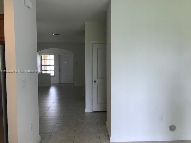 317 NE 194th Ln 317