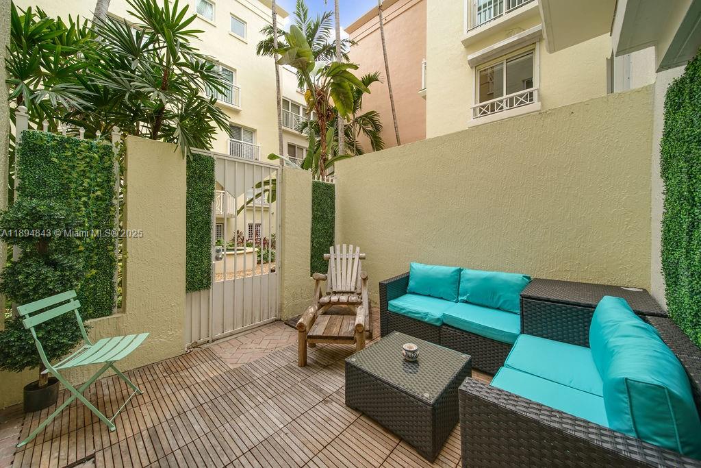 THE COURTS AT SOUTH BEACH - Residential Lease