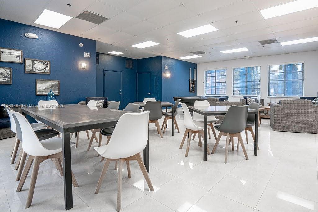 THE COURTS AT SOUTH BEACH - Residential Lease