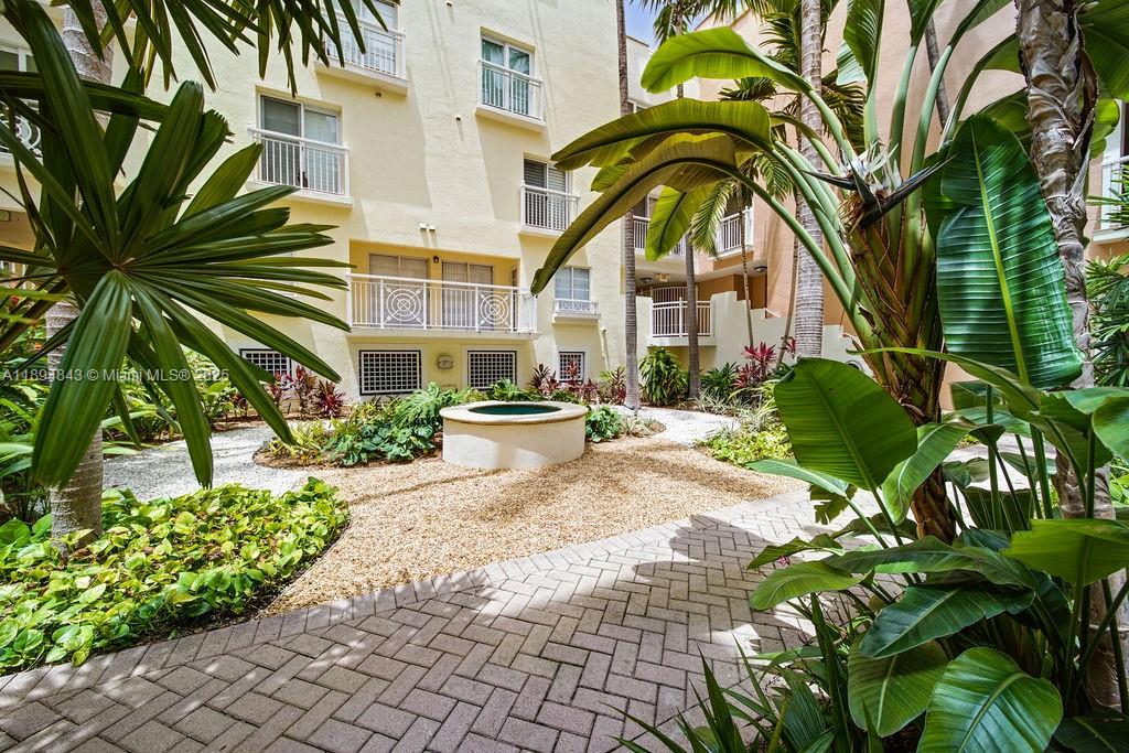 THE COURTS AT SOUTH BEACH - Residential Lease