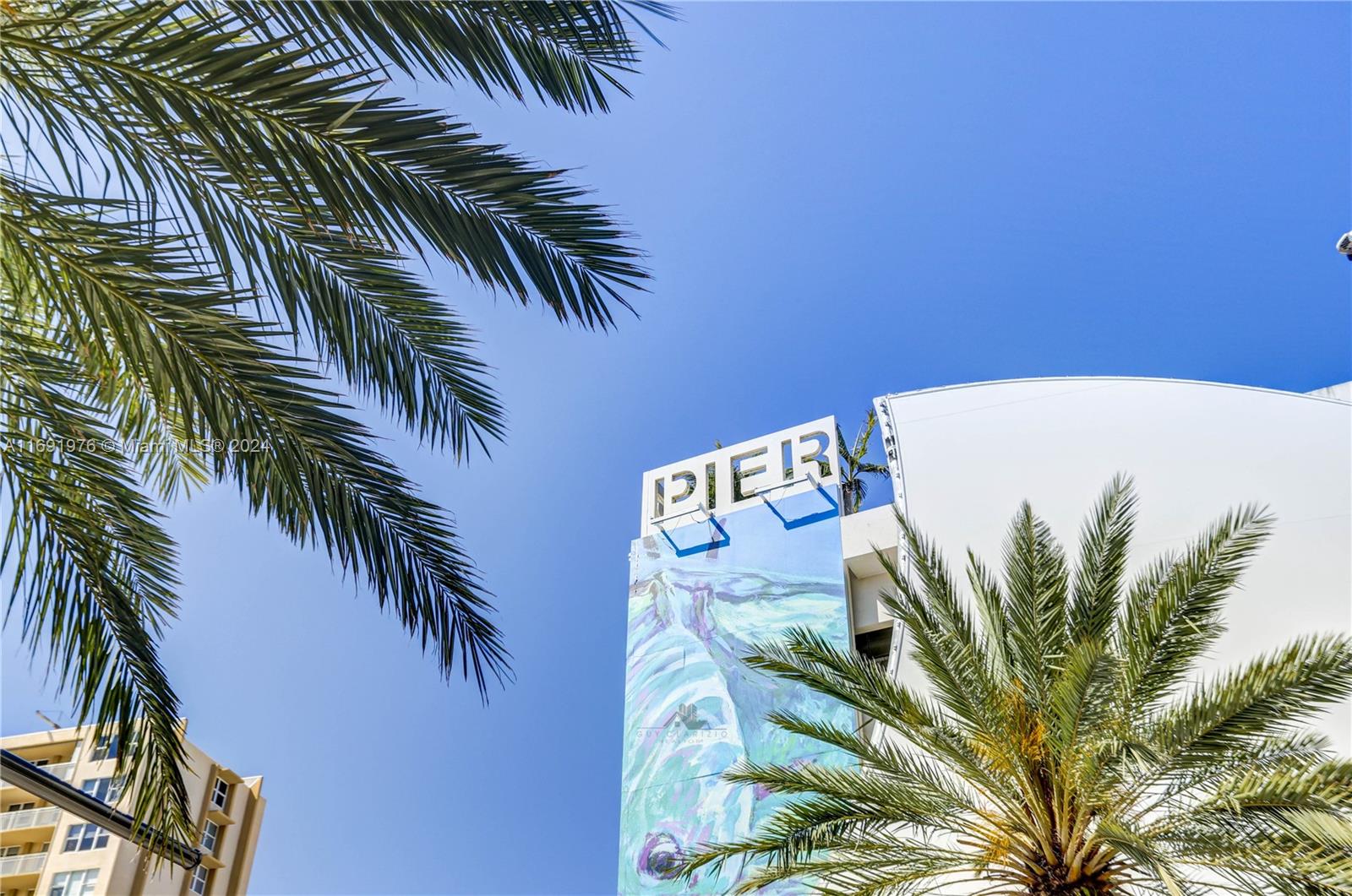 PLAZA AT OCEANSIDE (THE) - Residential