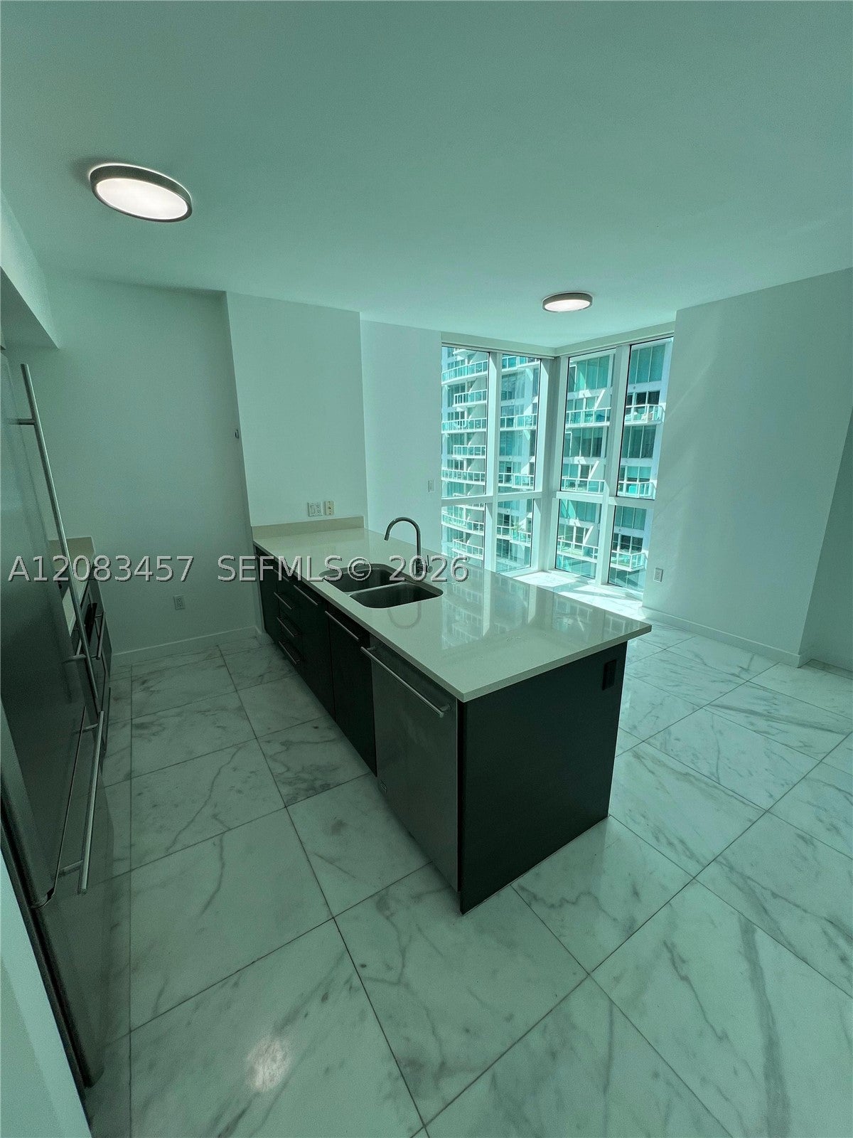 55 SE 6th St 2101