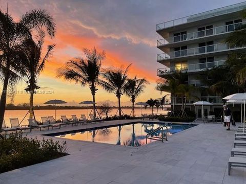 2560 S Ocean Blvd 312 Palm Beach FL 33480
