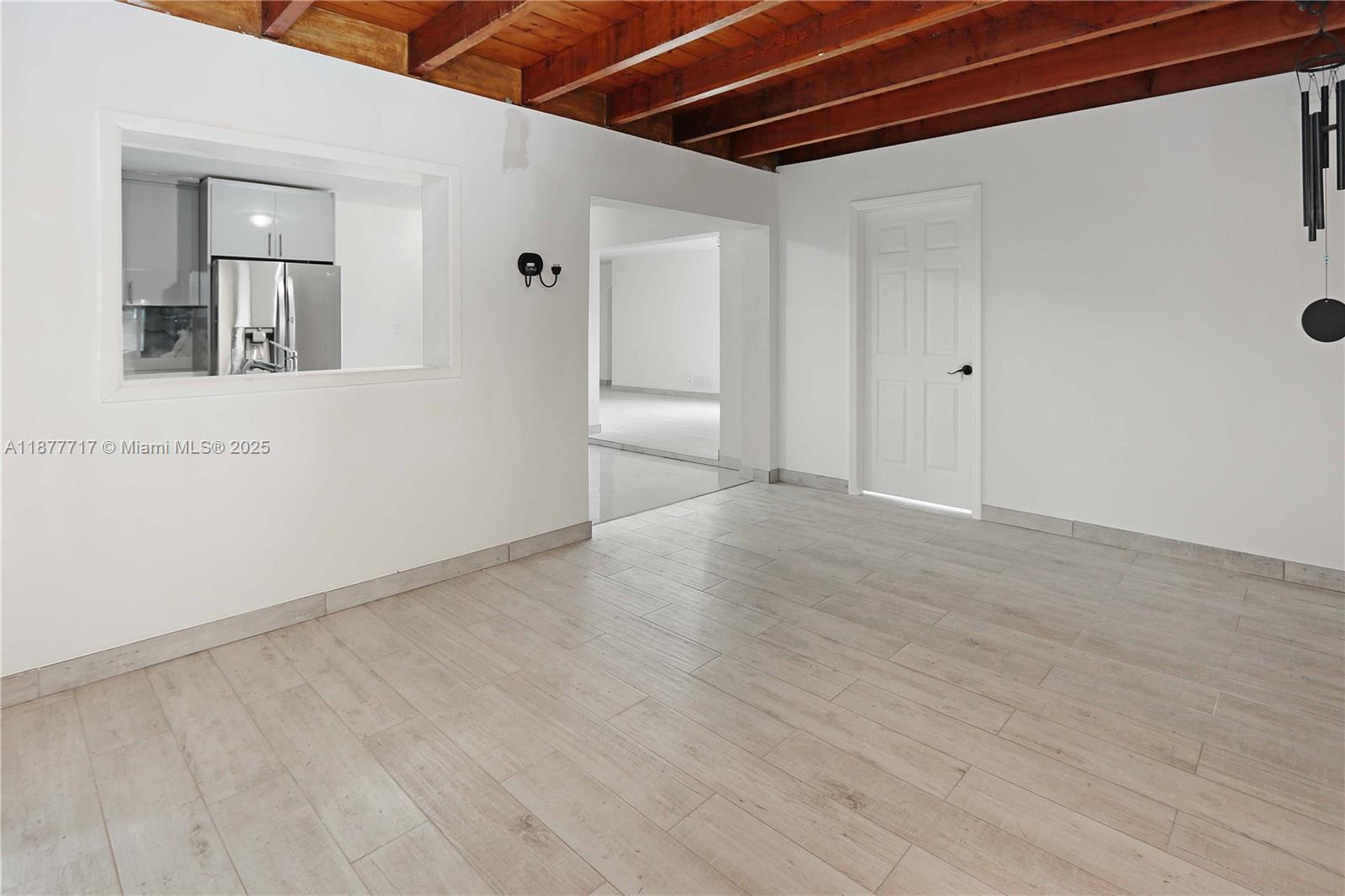 HOLLYWOOD COUNTRY CLUB ES - Residential