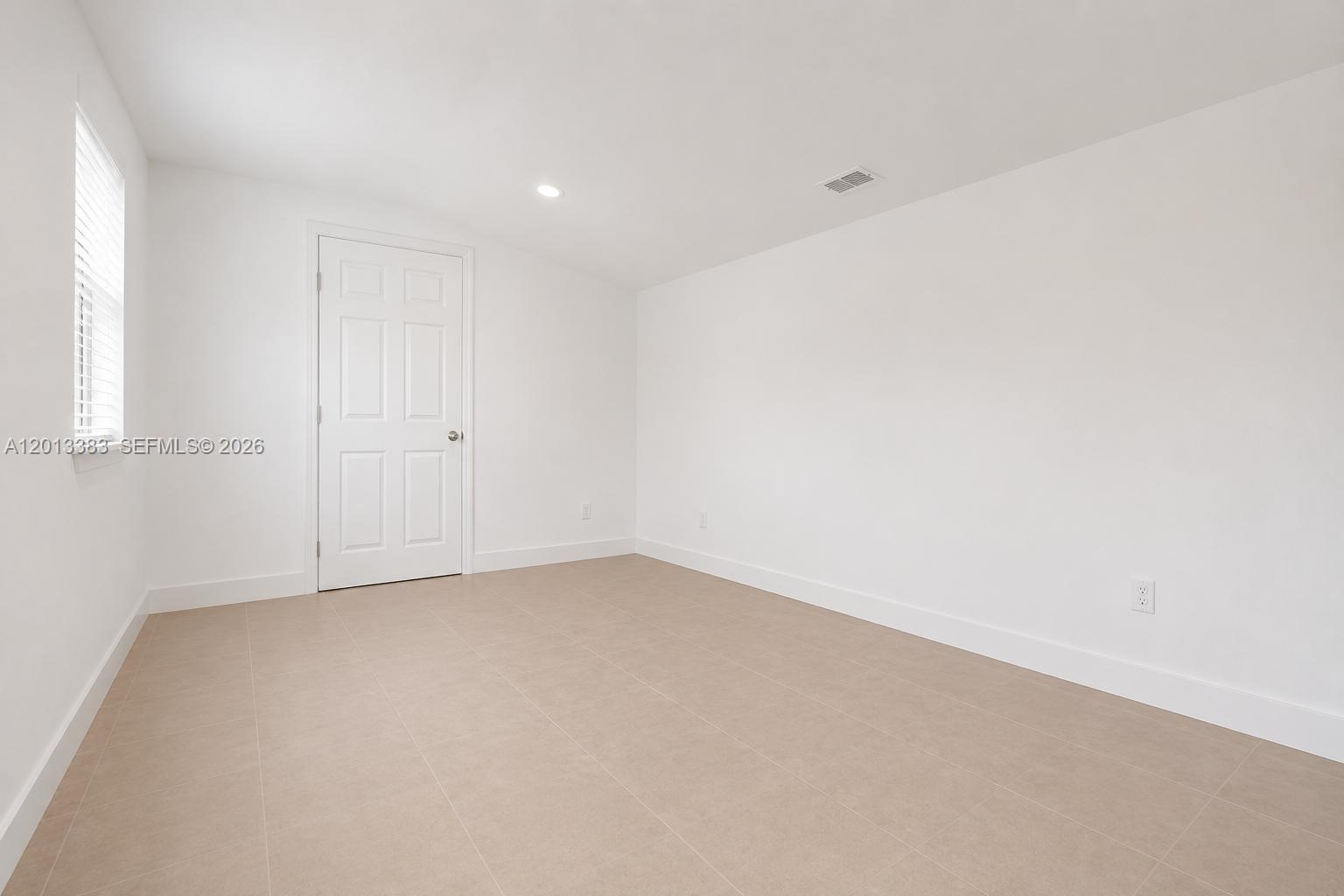 PLAYLAND VILLAGE SEC 4 - Residential Lease