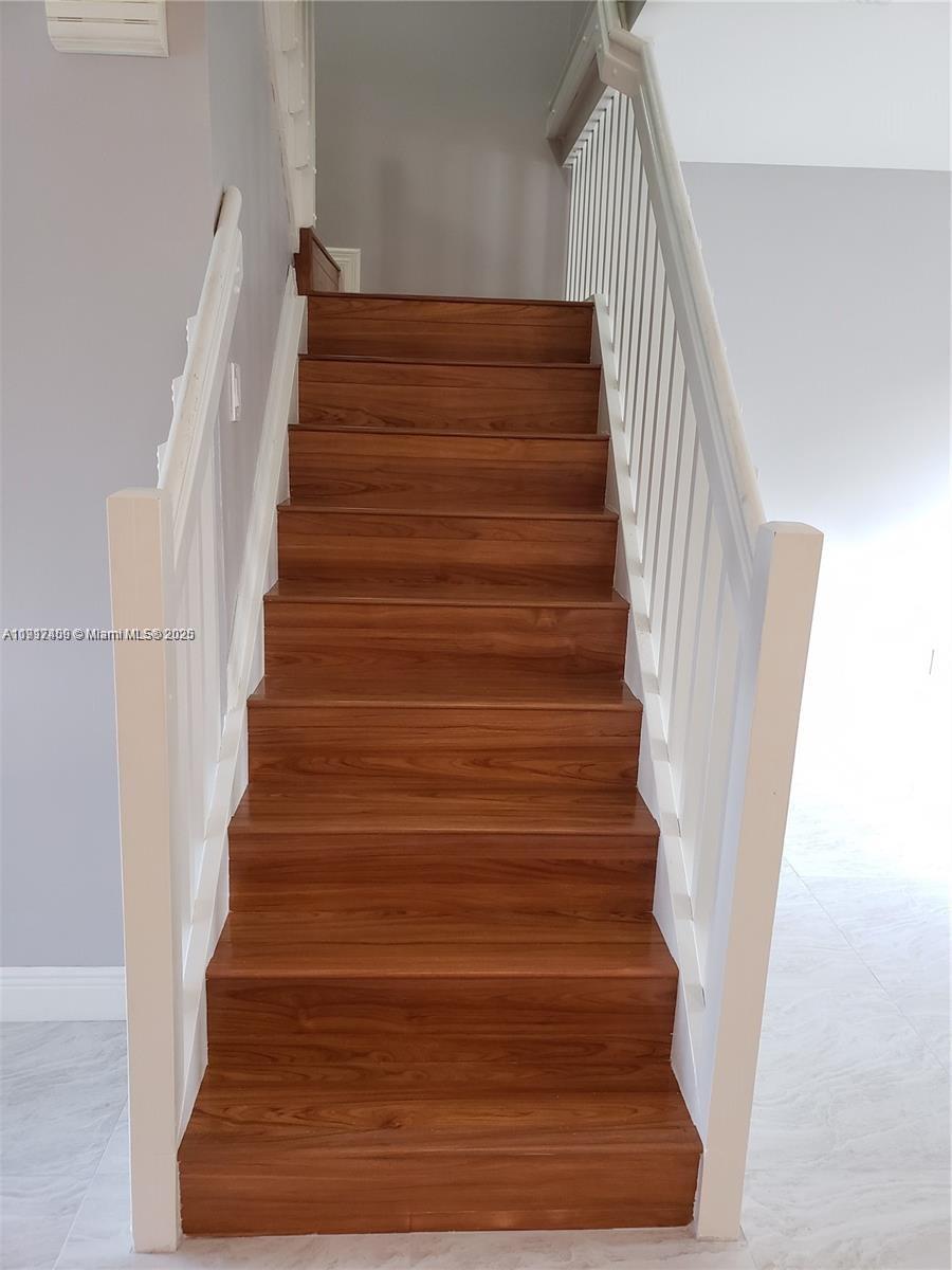 CHAPEL TRAIL II - Residential Lease