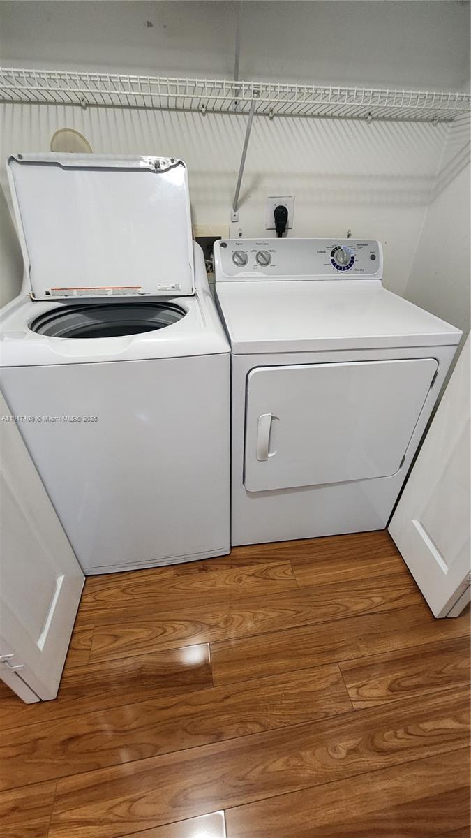 CHAPEL TRAIL II - Residential Lease