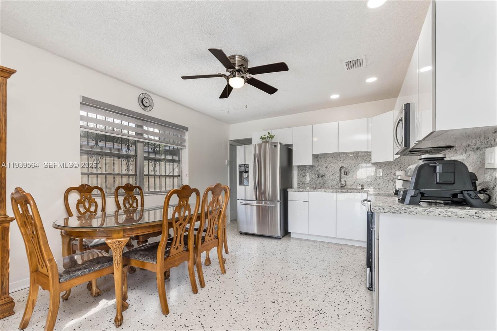 BECKMAN MANORS - Residential Income