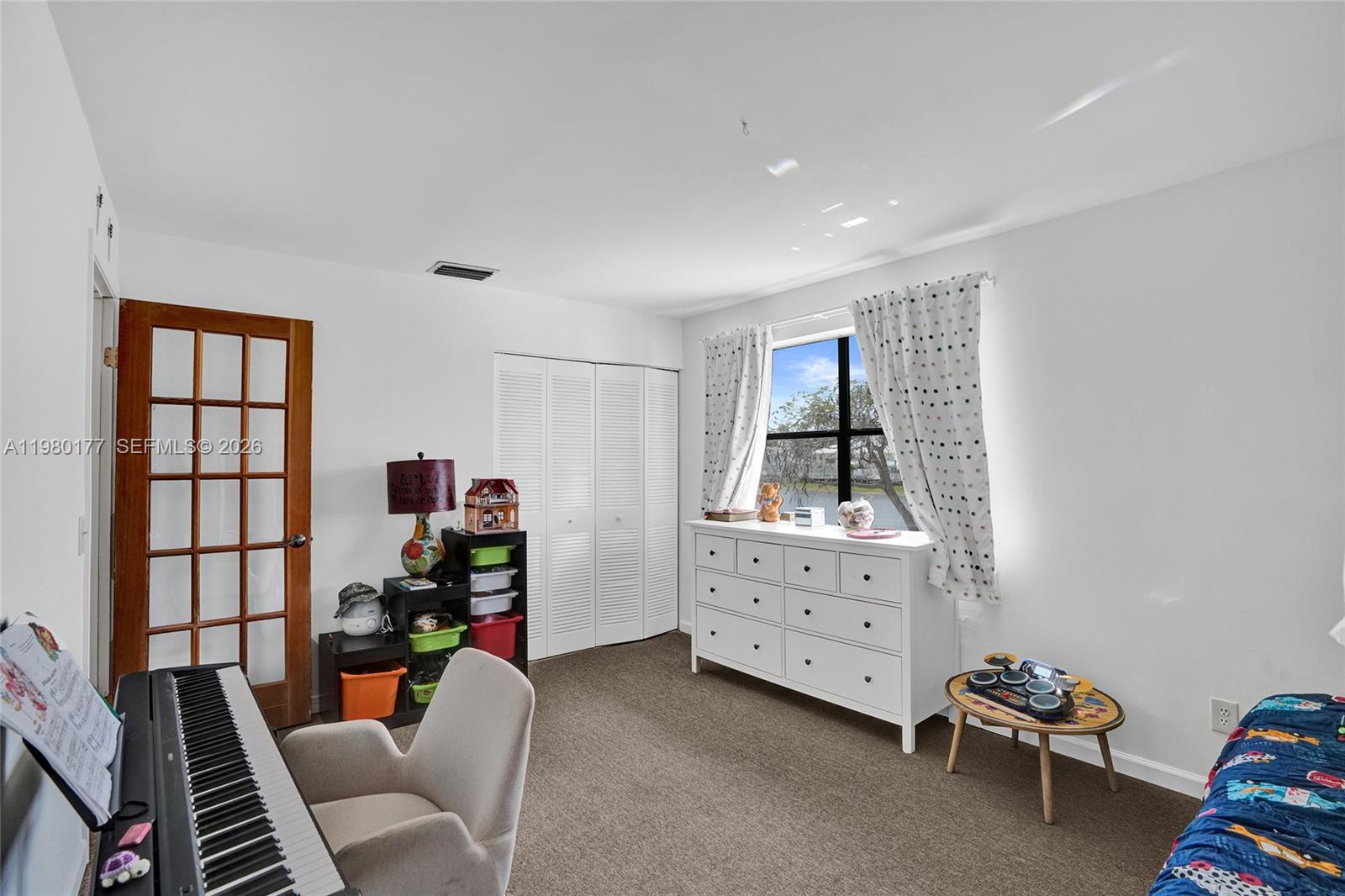 LAKES MEADOW VILG HOMES C - Residential