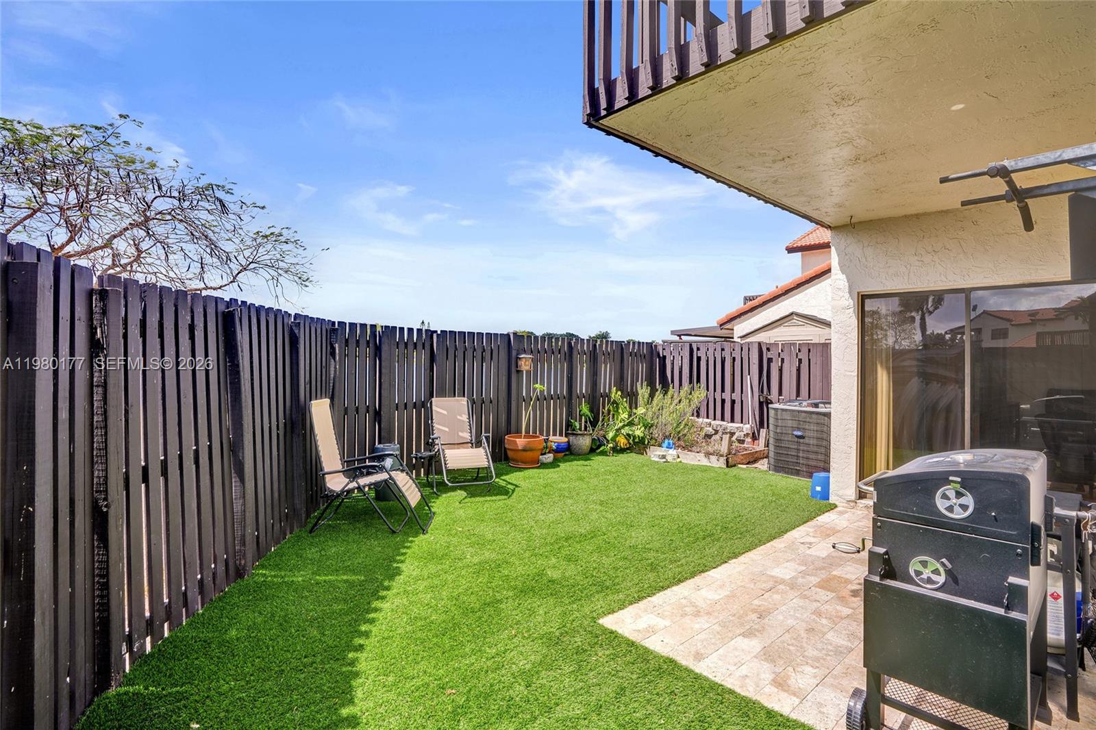 LAKES MEADOW VILG HOMES C - Residential