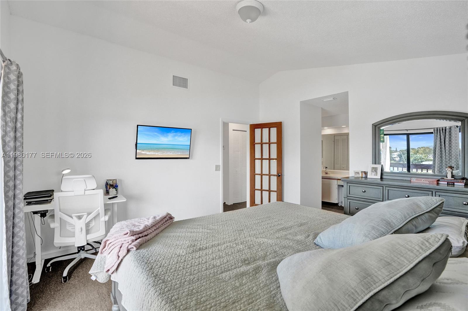 LAKES MEADOW VILG HOMES C - Residential