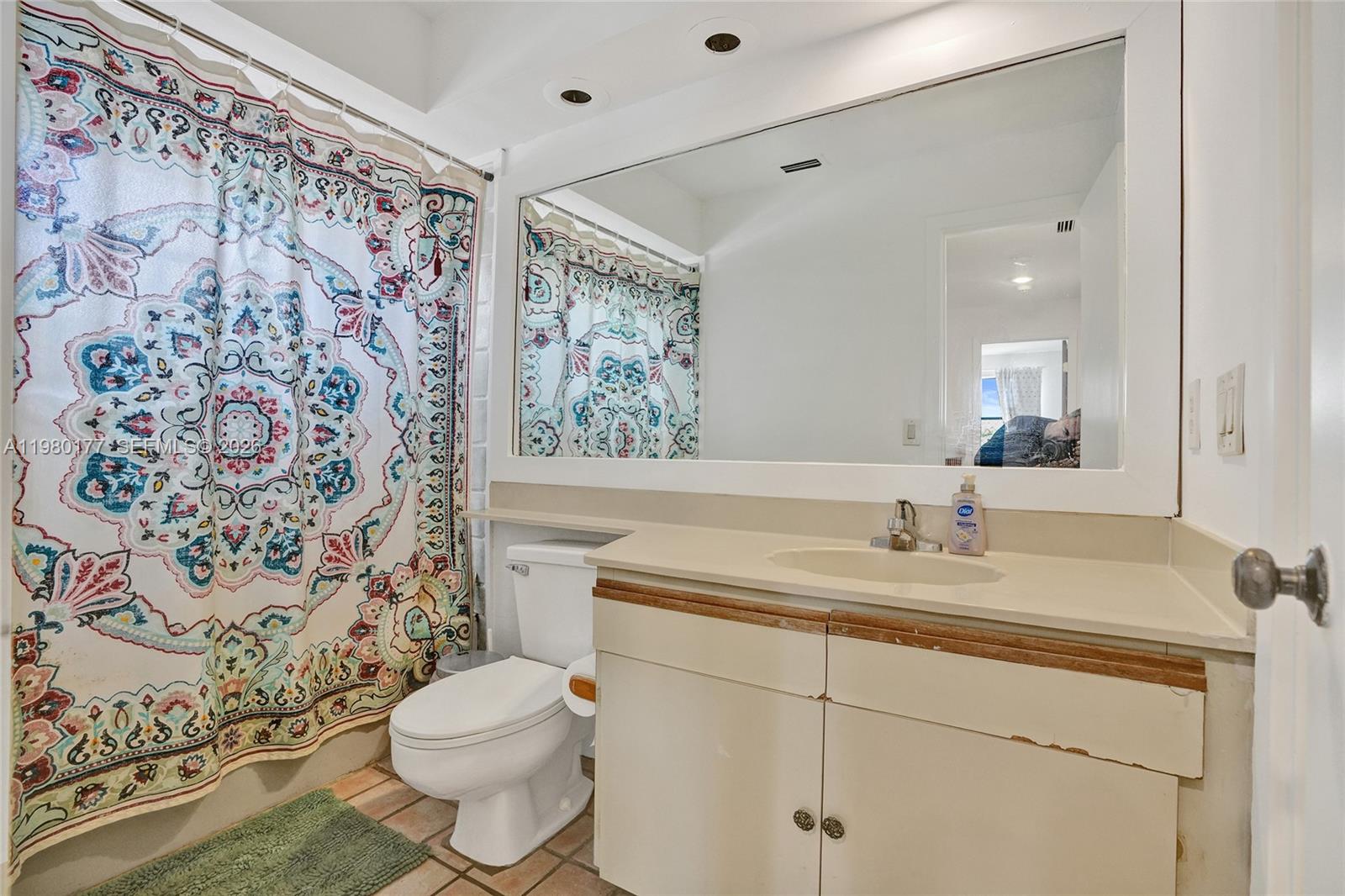 LAKES MEADOW VILG HOMES C - Residential