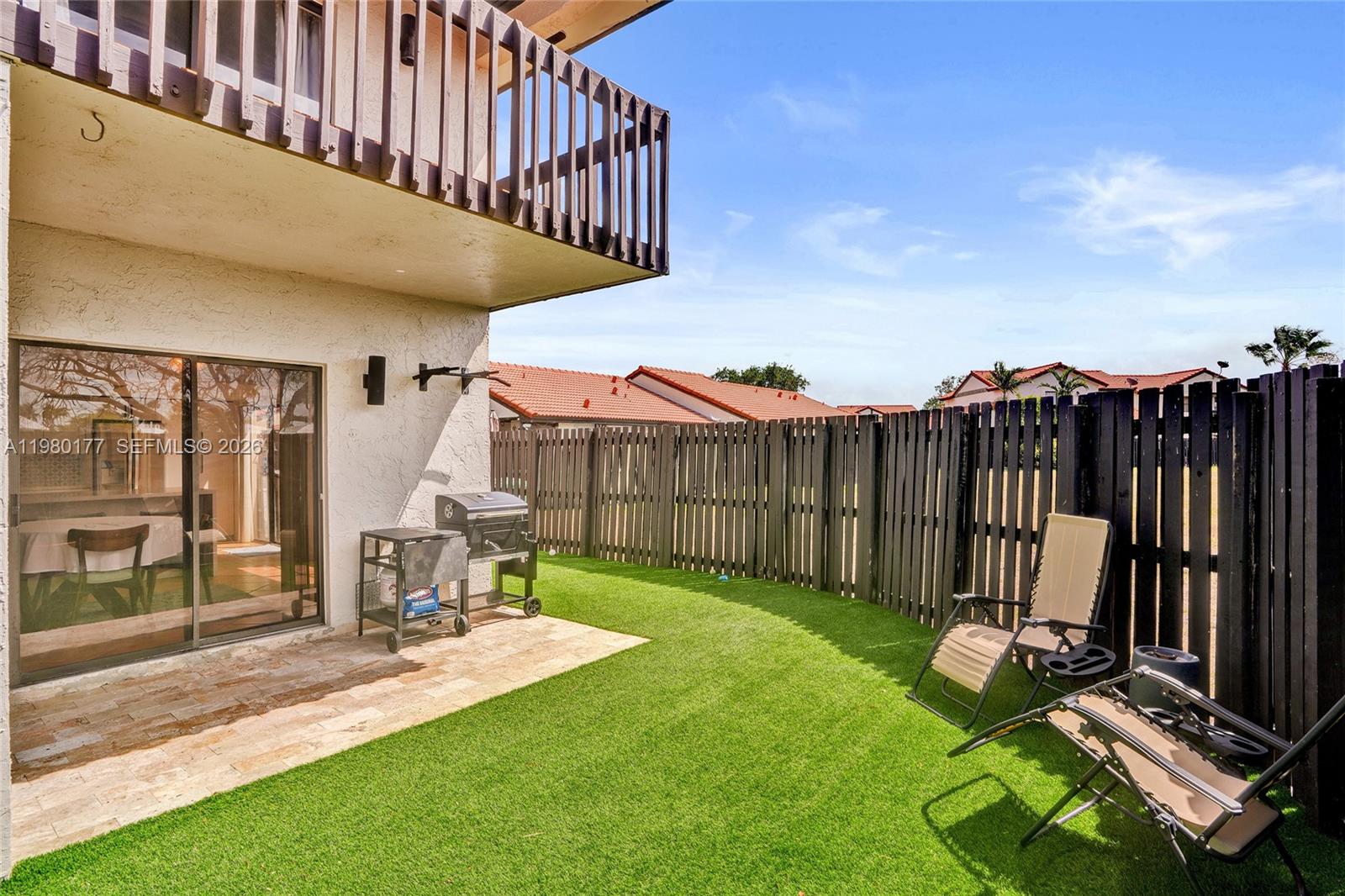 LAKES MEADOW VILG HOMES C - Residential