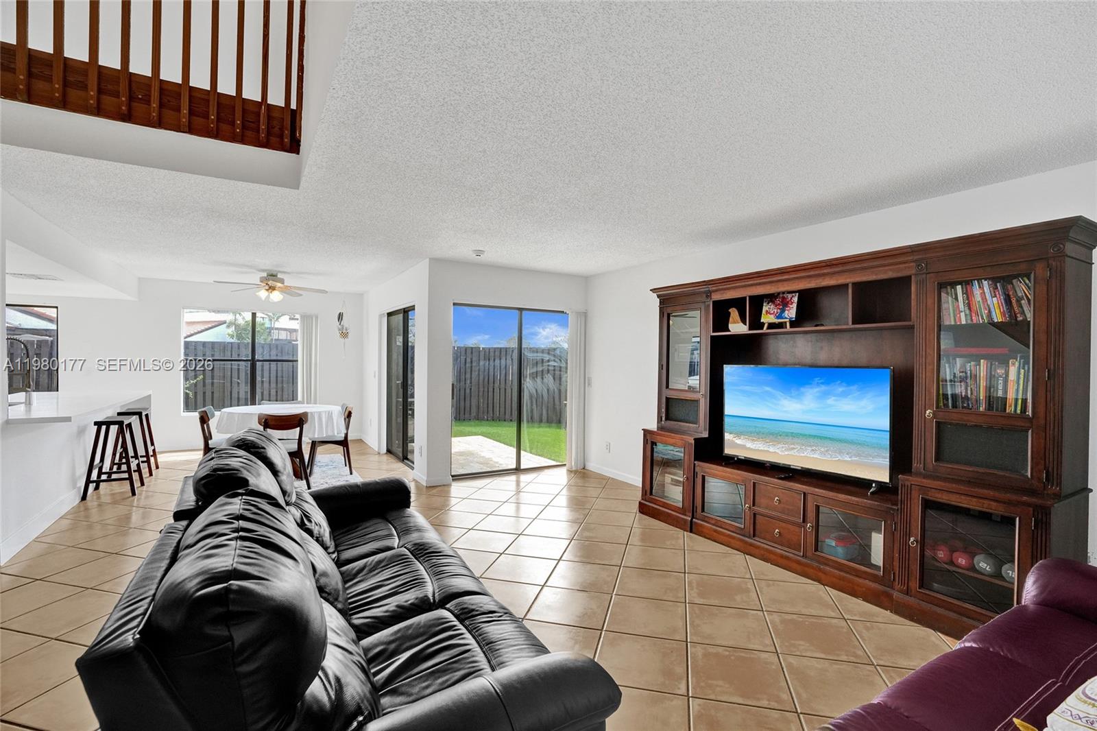 LAKES MEADOW VILG HOMES C - Residential