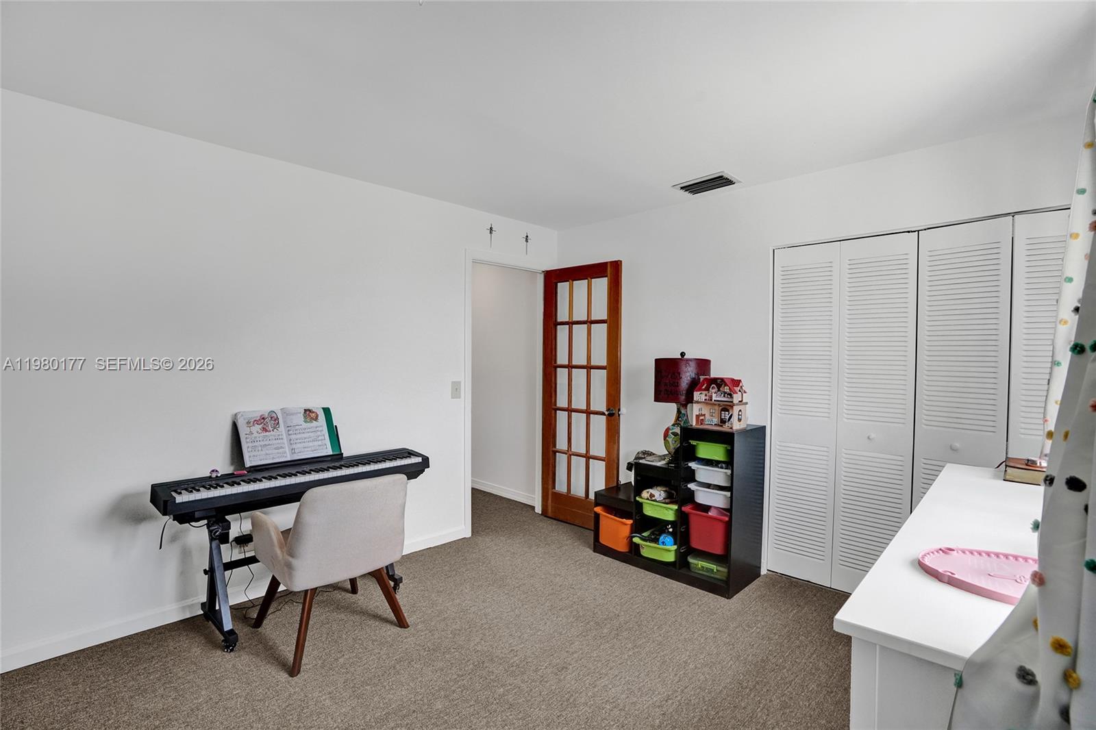 LAKES MEADOW VILG HOMES C - Residential