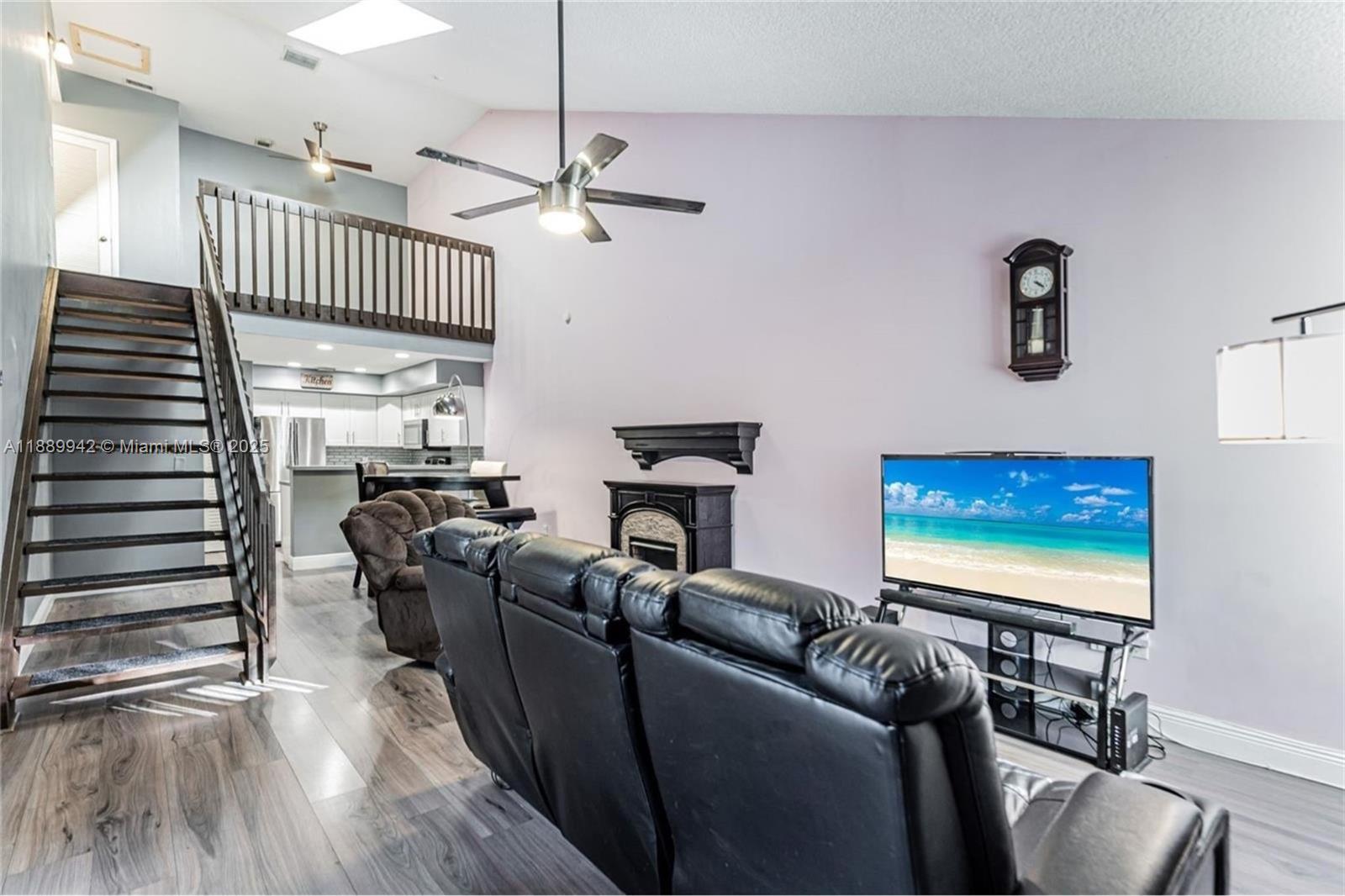 ROCK ISLAND LAND CORP - Residential