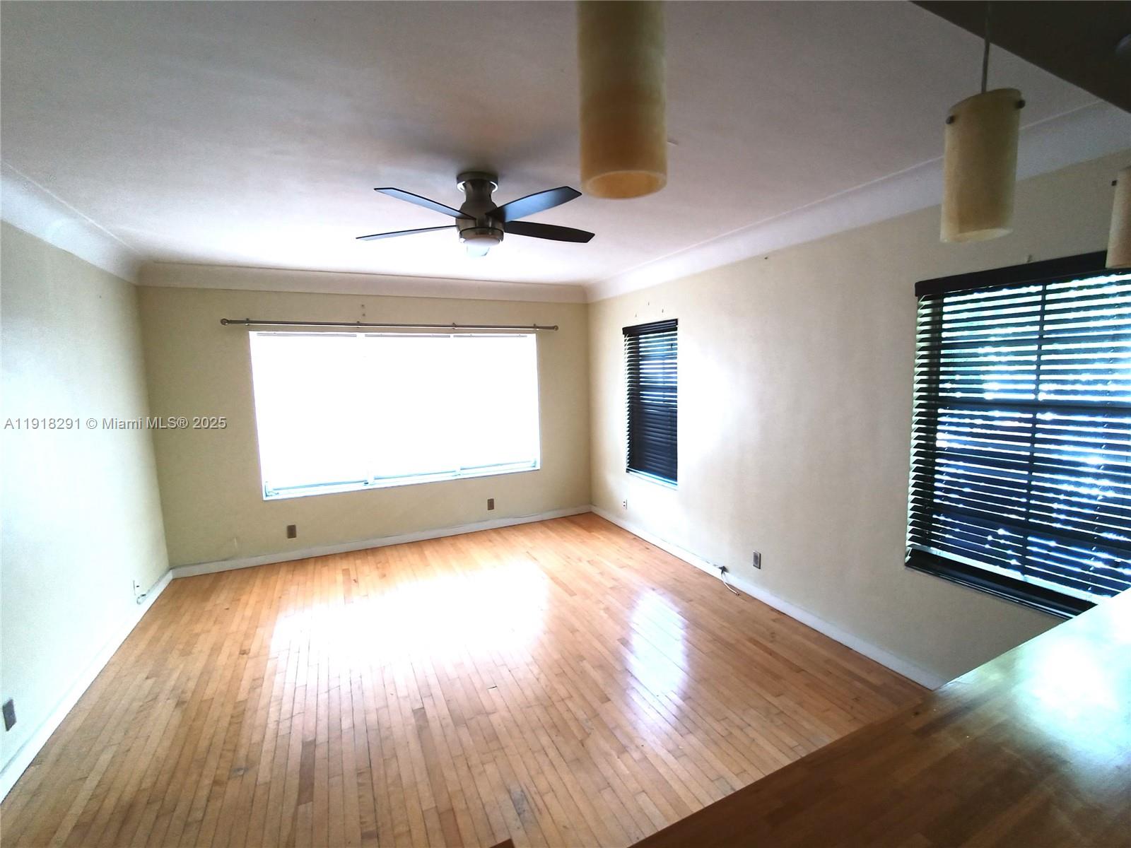 905 MICHIGAN CONDO - Residential