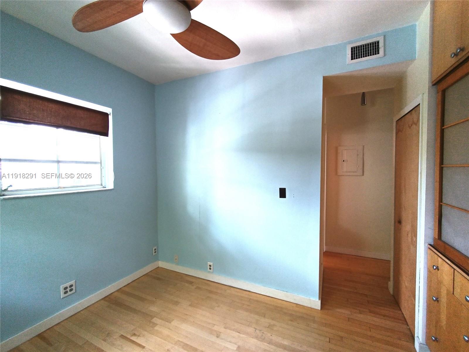 905 MICHIGAN CONDO - Residential