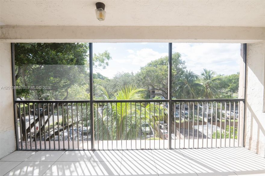 Light, bright, and spacious corner condo in a well-maintained community, (SIRS and Milestone completed--2024 new roof too).  This condo is ideally located next to the stairway and near the elevator for easy access and featuring a floor to ceiling storage cage nearby. Enjoy resort-style amenities including a sparkling pool, relaxing jacuzzi, and BBQ area. This bright and spacious unit offers a large screened balcony overlooking the pool, perfect for morning coffee or evening relaxation.

Inside, you'll find laminate flooring throughout the living room, dining room, bedrooms, and closets (2019), with tile flooring in the kitchen, hallway, and bathrooms. The kitchen includes a garbage disposal installed in 2020, and the home features a newer A/C system installed in 2022. All windows have brand-new screens installed in 2025, and function well.

Convenient in-unit washer and dryer, ceiling fans in the living room and primary bedroom, and a spacious primary suite with a walk-in closet add to the comfort and functionality of this home.

Fantastic location within walking distance to a Publix shopping center featuring Starbucks, restaurants, diner, urgent care, indoor golf, and more. Another nearby shopping plaza offers CVS, fitness center, and additional dining options. Located just across Broward Blvd from the Preserve Golf Course & Club. Perfect combination of convenience, comfort, and peaceful living!