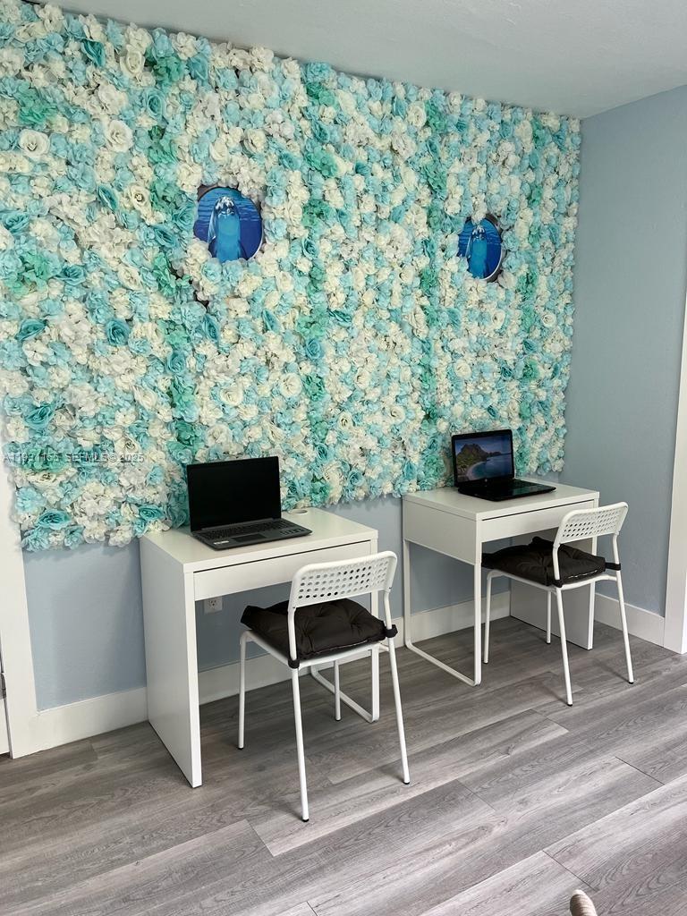 LAWRENCE ESTATES LAND COS - Residential Income