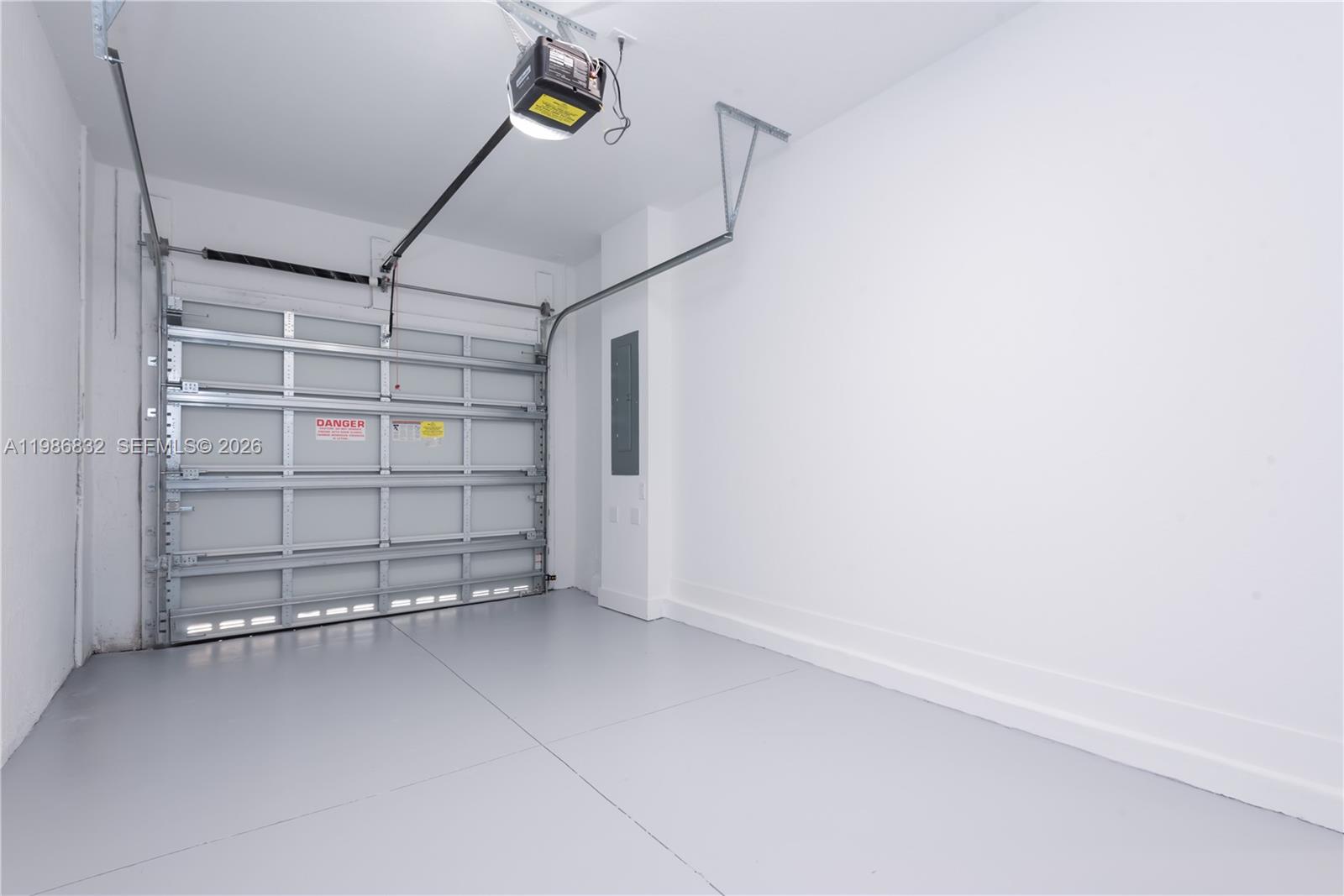 MERRICK SQUARE - Residential Lease