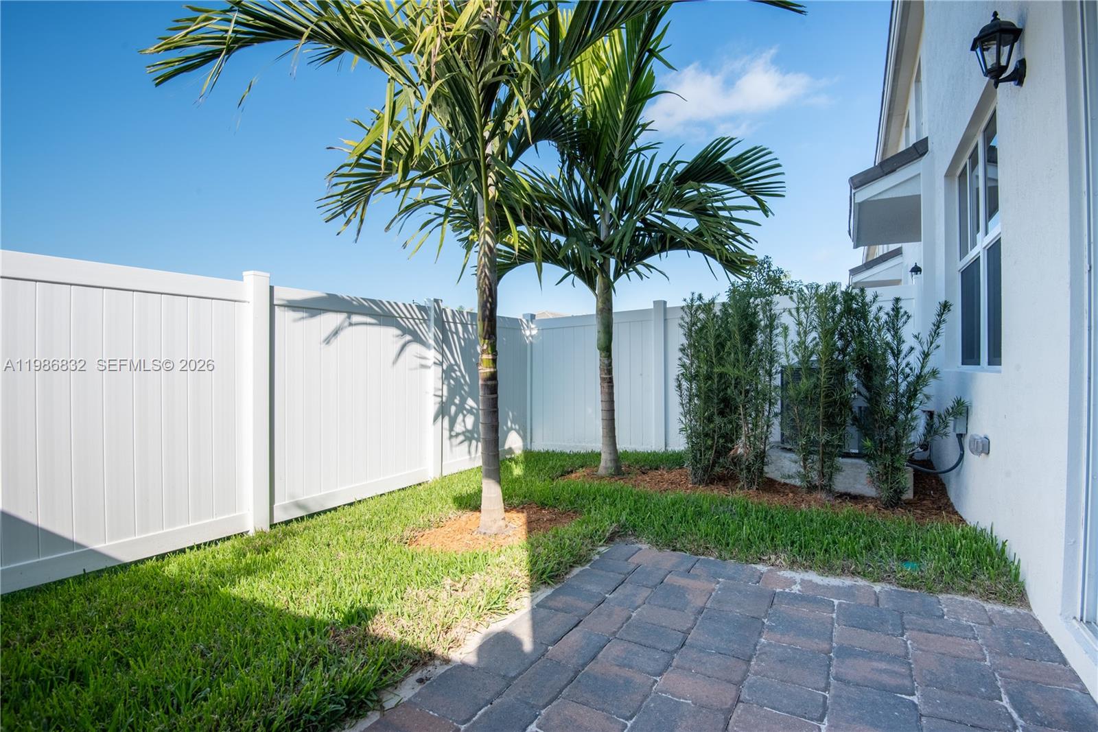 MERRICK SQUARE - Residential Lease