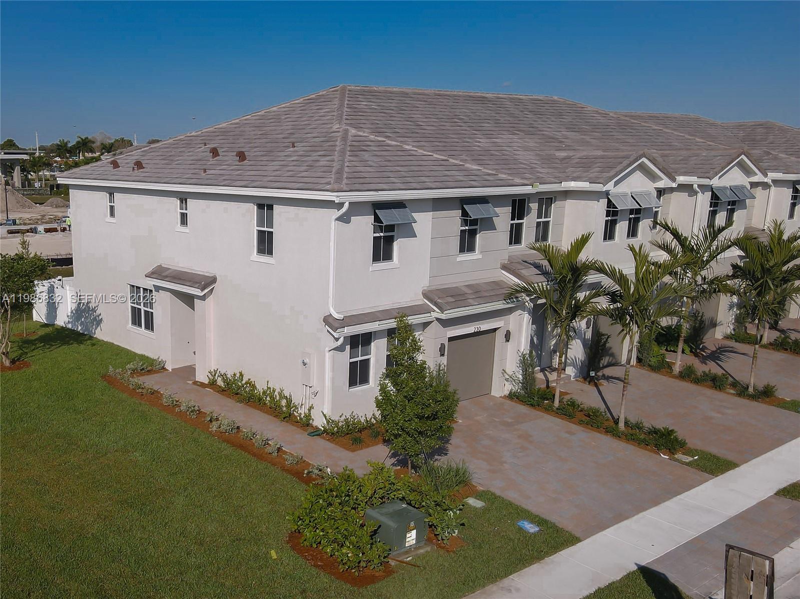 MERRICK SQUARE - Residential Lease