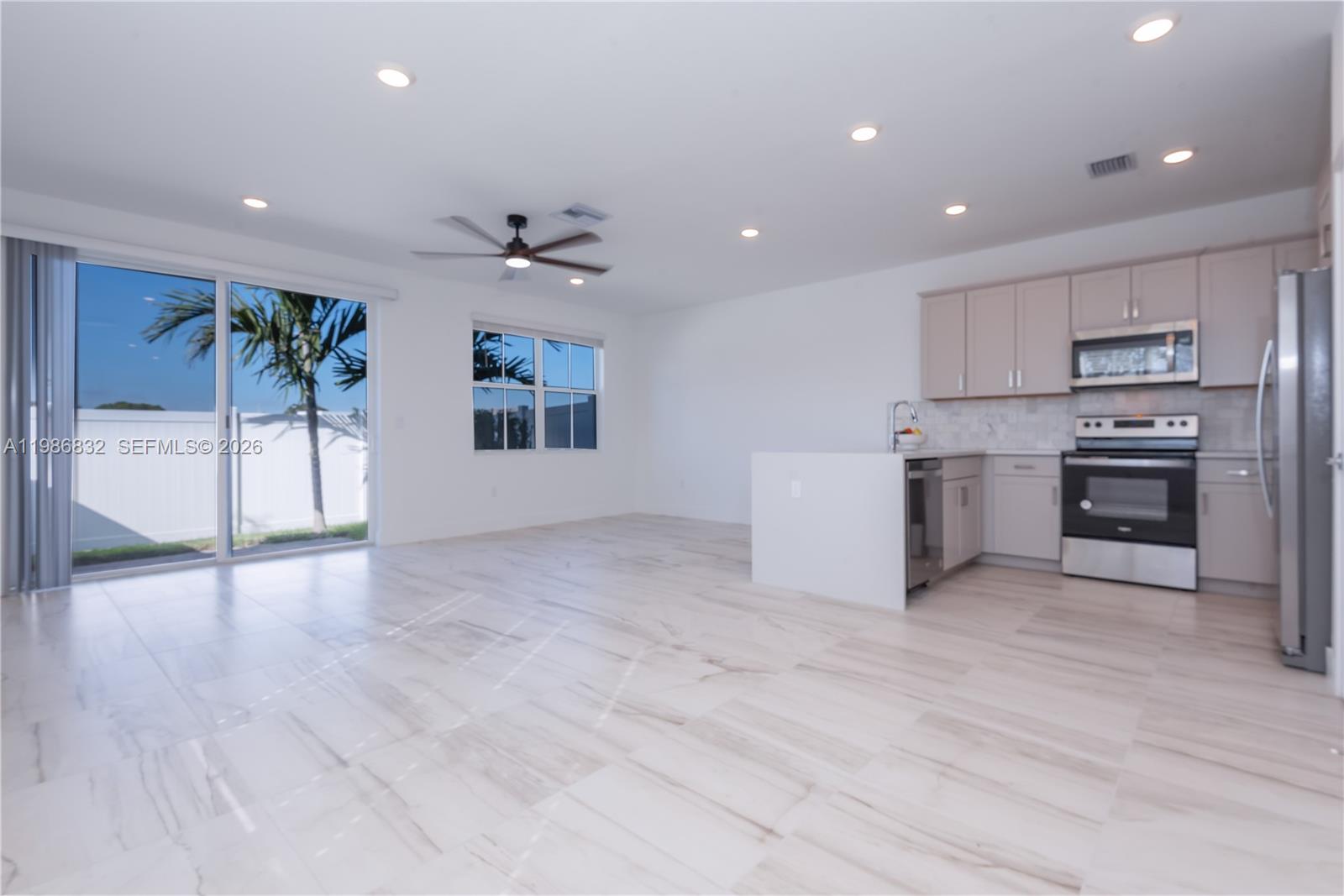 MERRICK SQUARE - Residential Lease