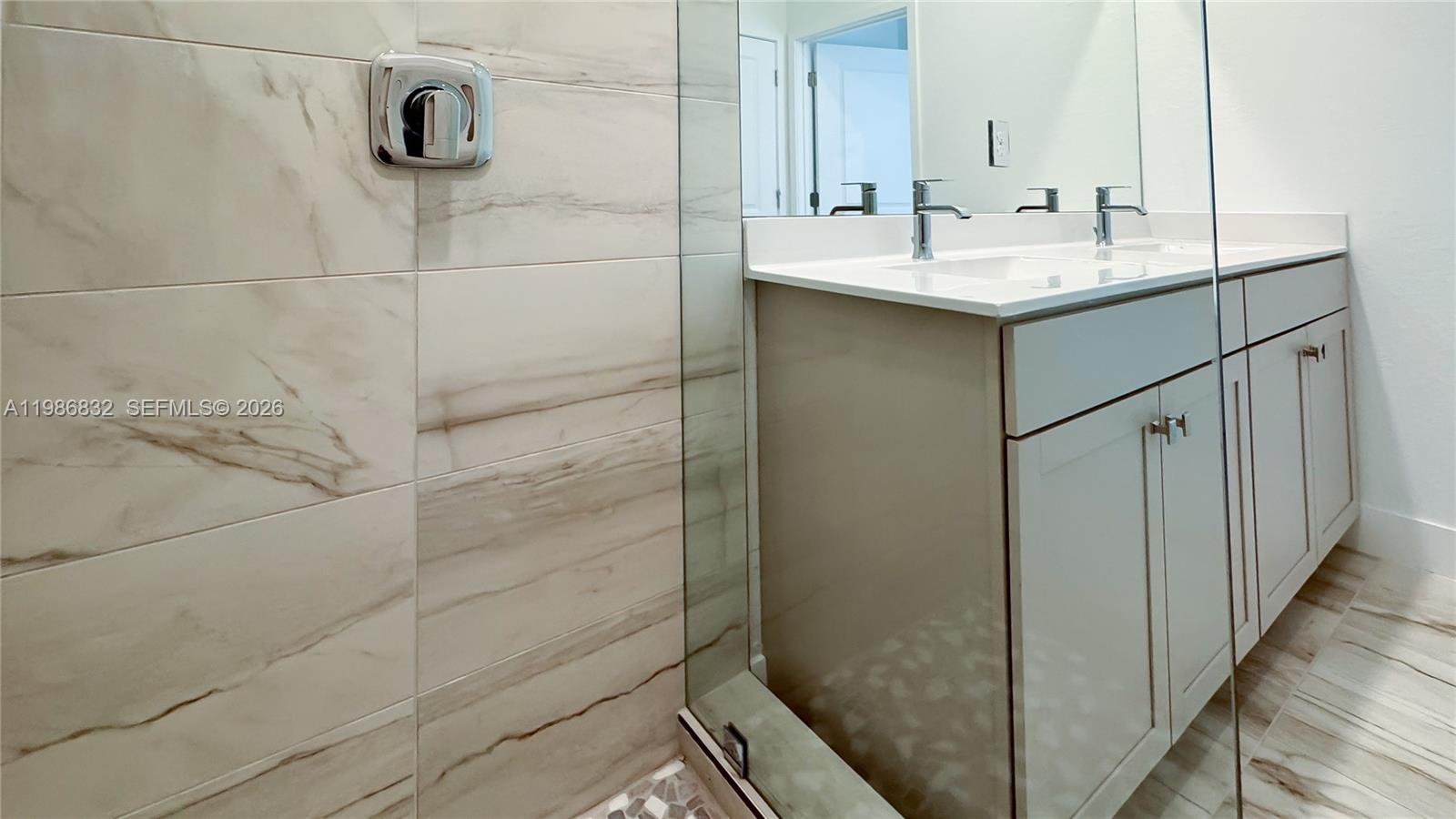 MERRICK SQUARE - Residential Lease