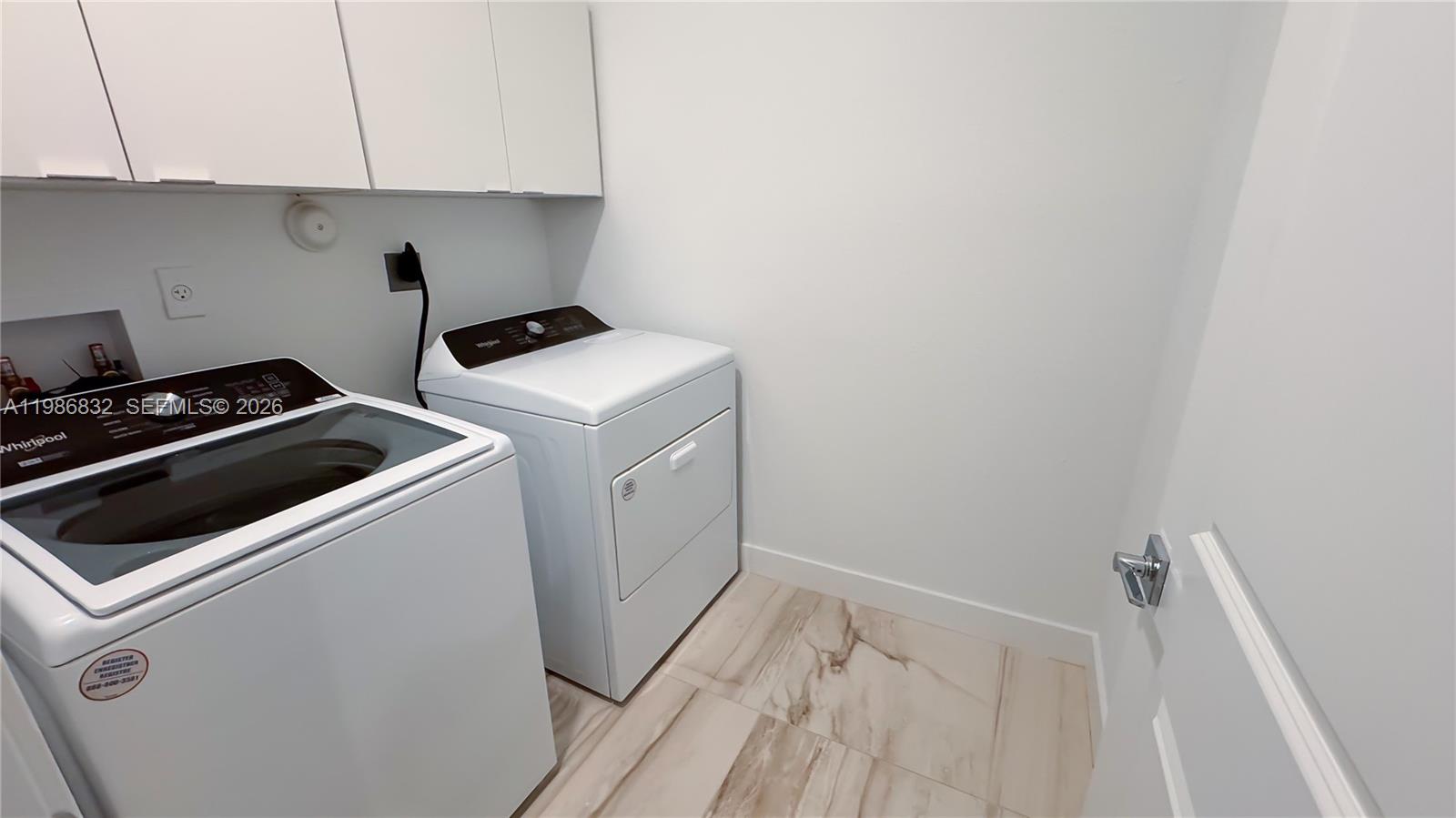 MERRICK SQUARE - Residential Lease