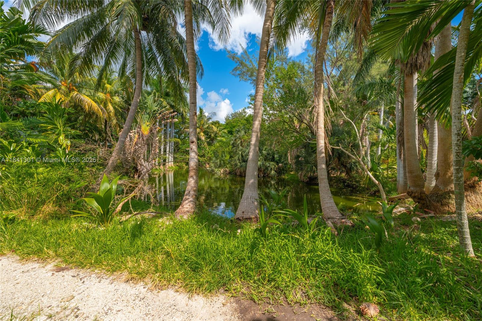 EDISON HEIGHTS SEC B - Land