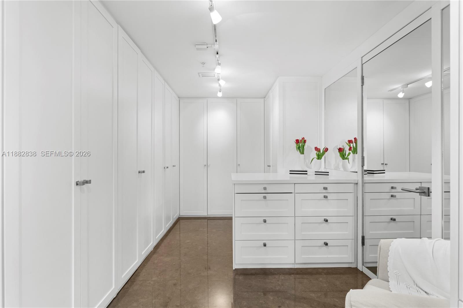 TRUMP ROYALE CONDO - Residential