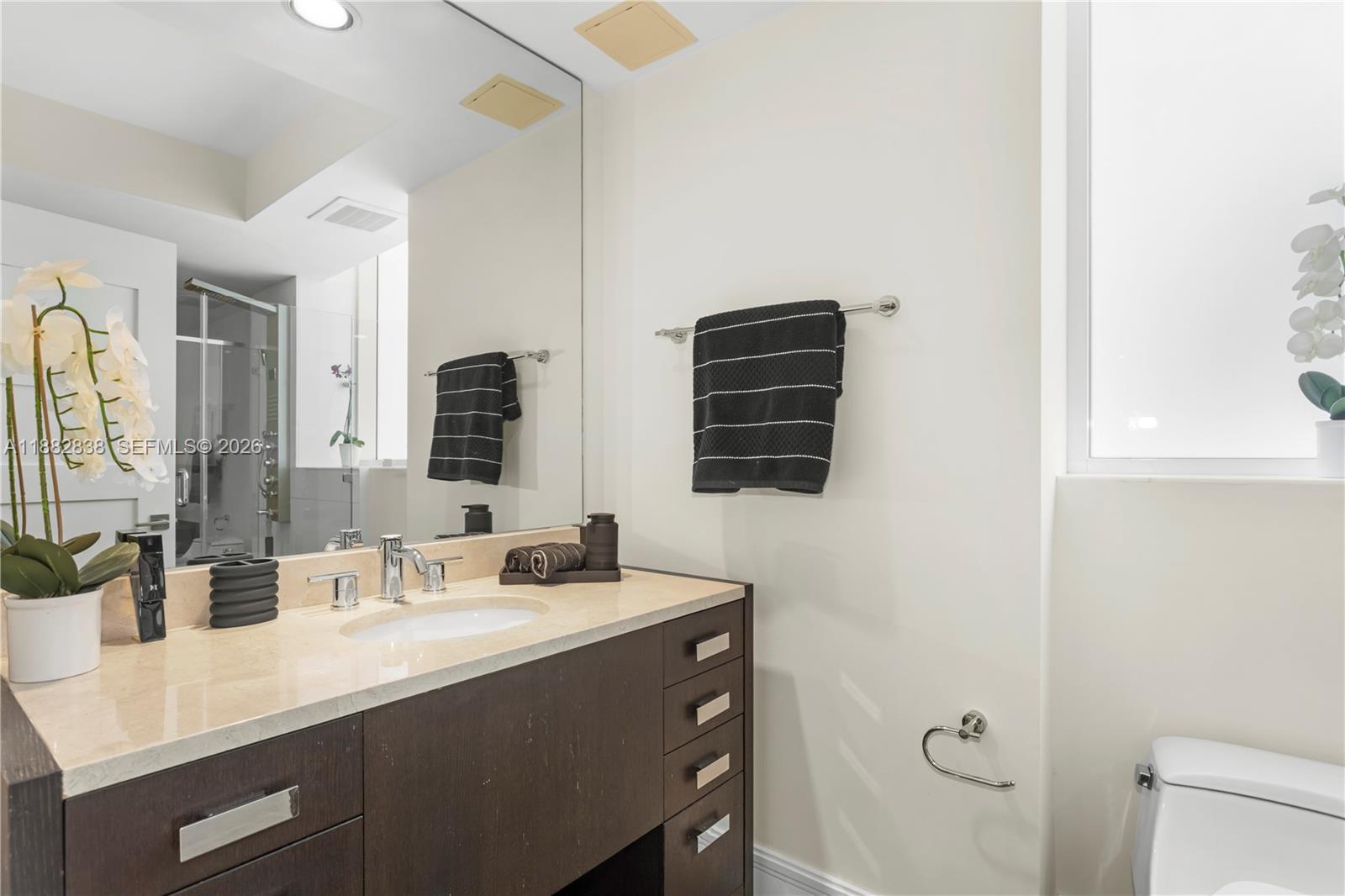 TRUMP ROYALE CONDO - Residential