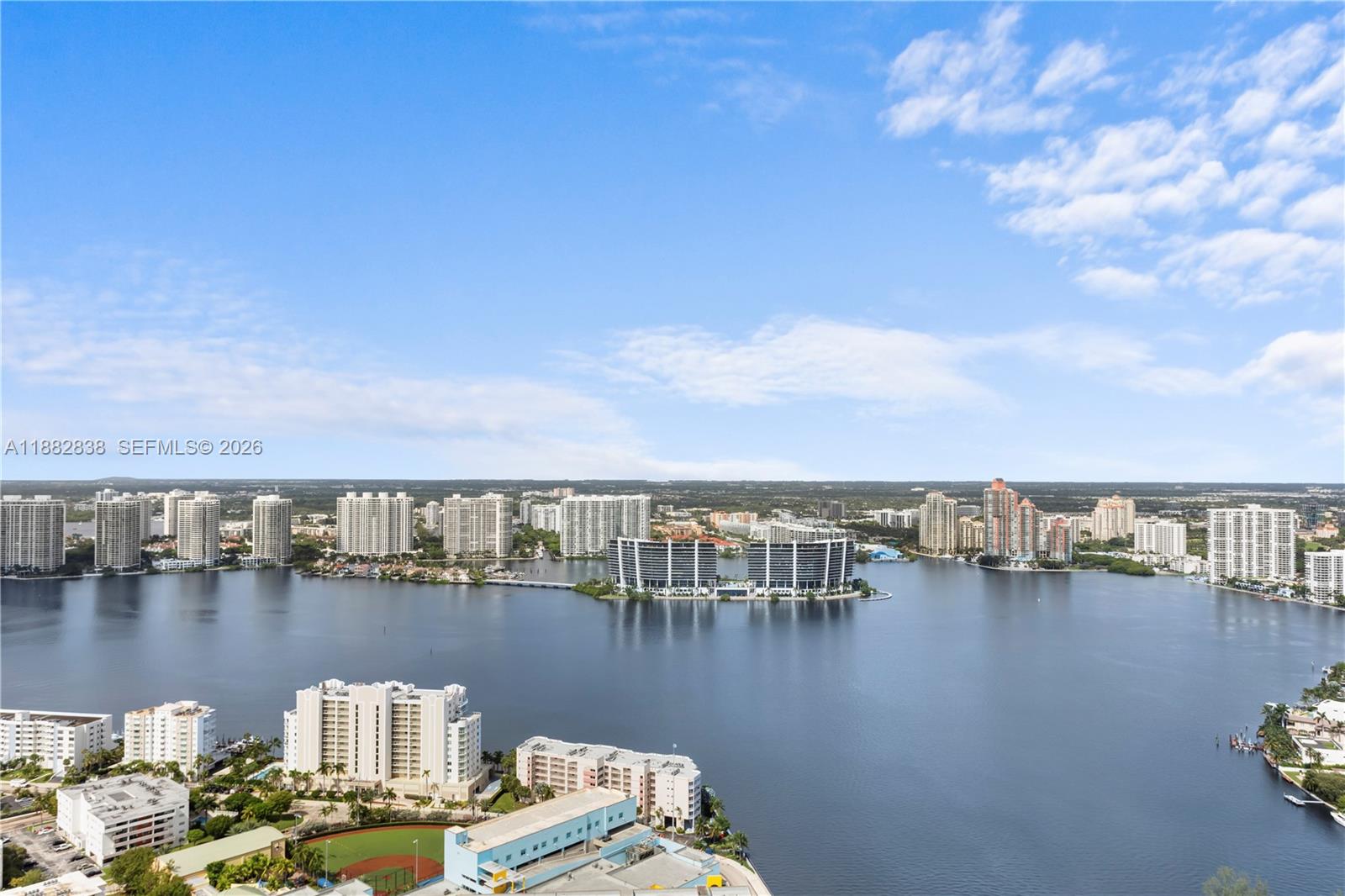 TRUMP ROYALE CONDO - Residential