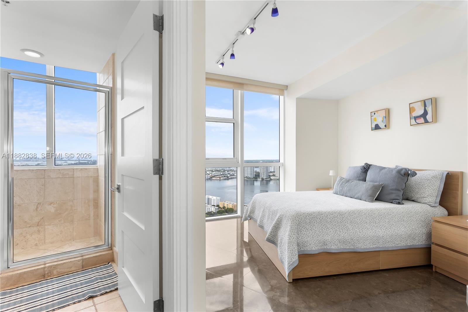 TRUMP ROYALE CONDO - Residential