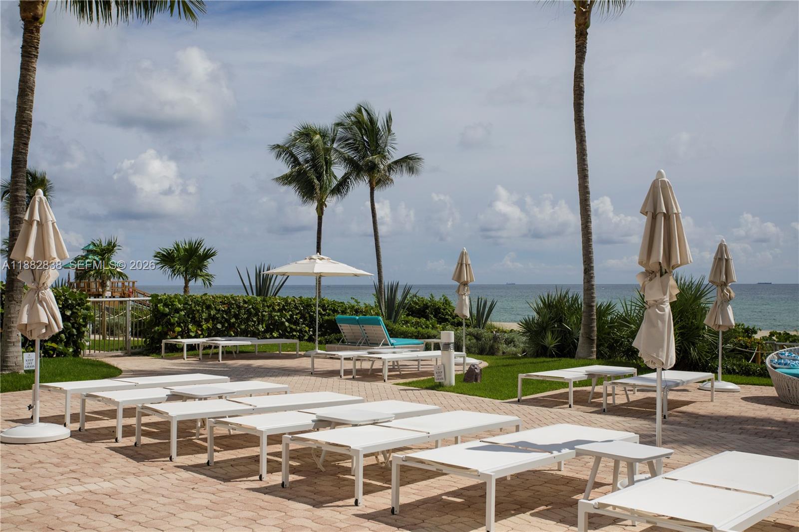 TRUMP ROYALE CONDO - Residential