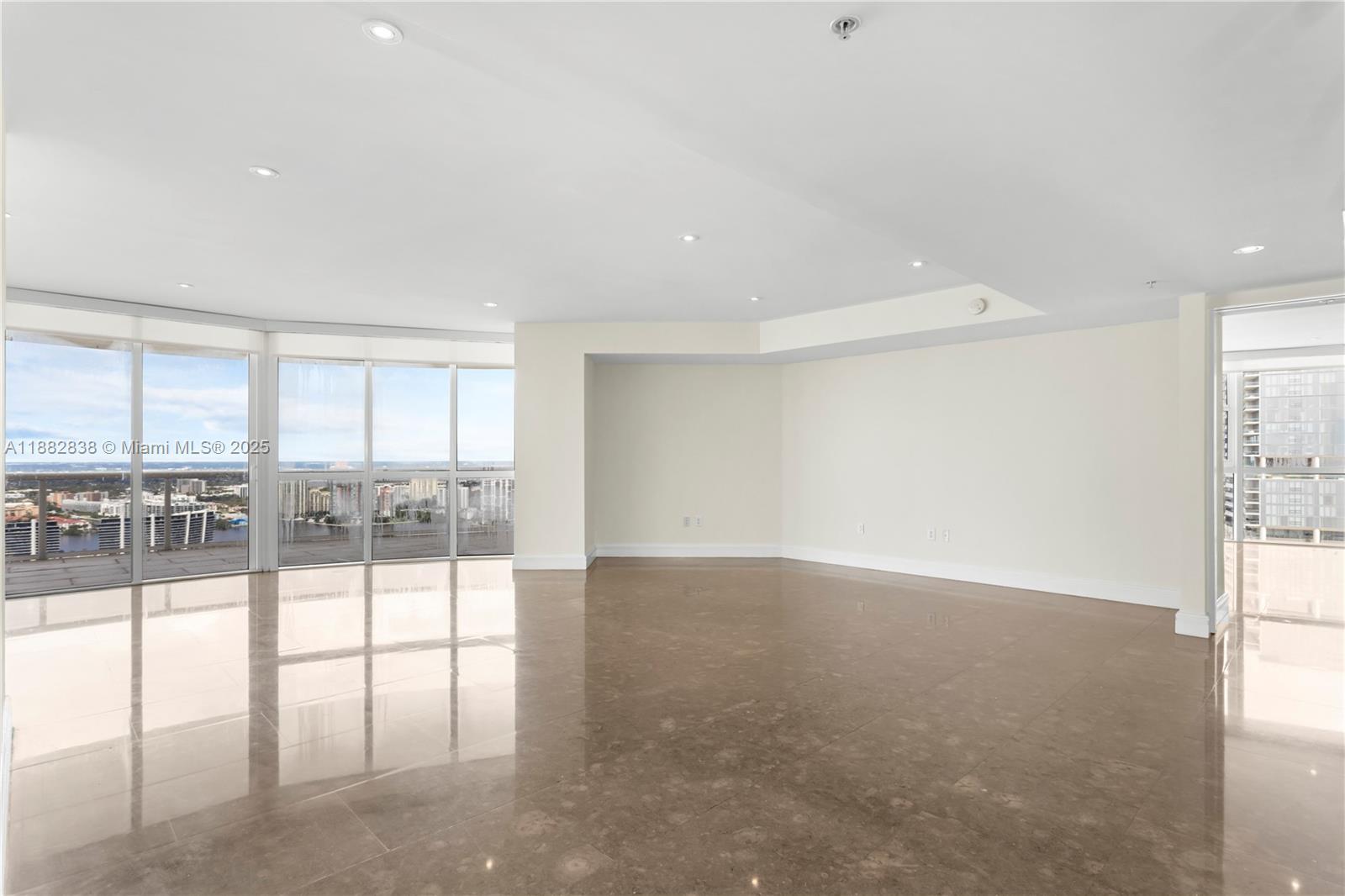 TRUMP ROYALE CONDO - Residential