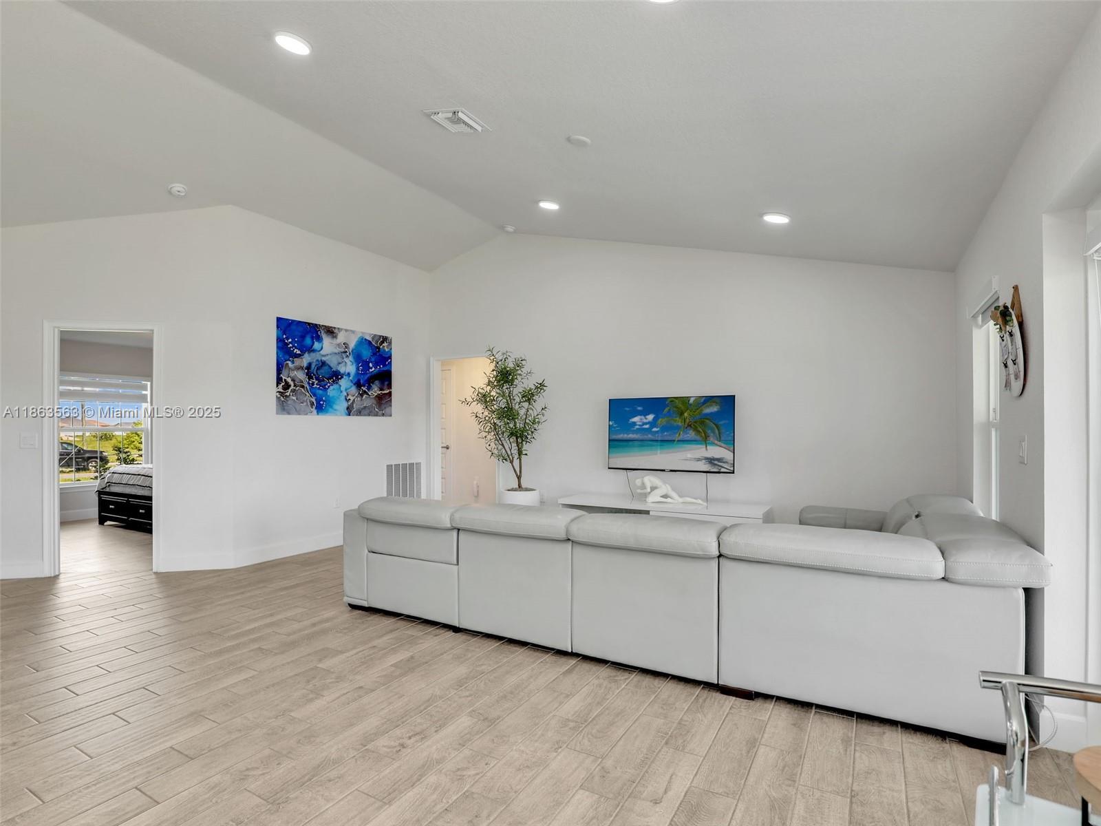 Nort Cape Coral - Residential