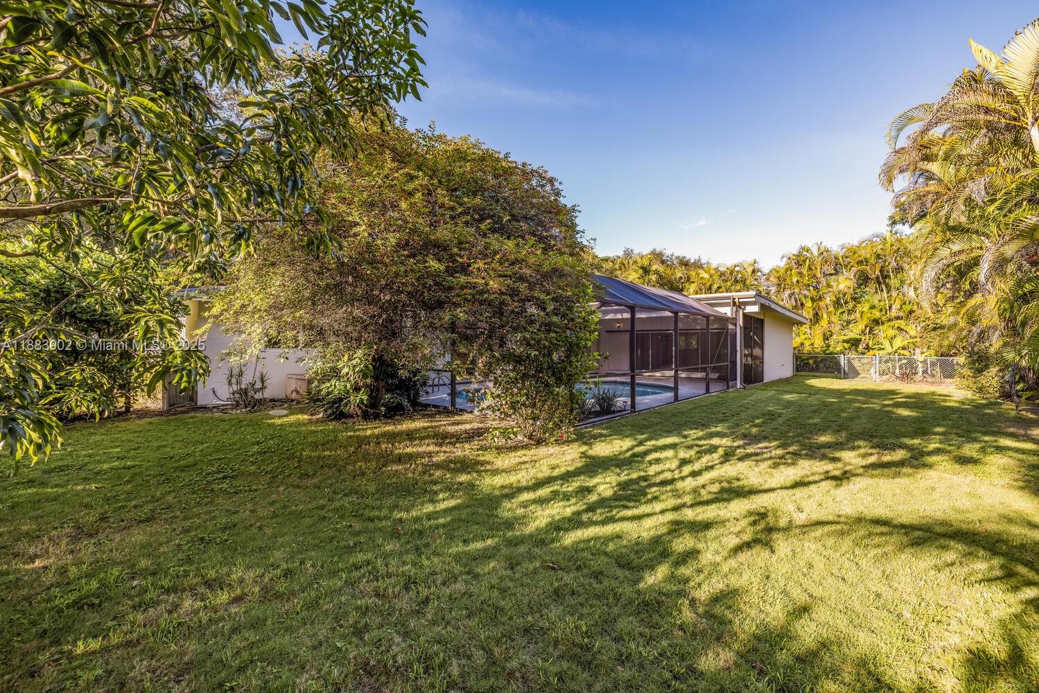 COUNTRY CLUB GROVE PT 4 - Residential Lease