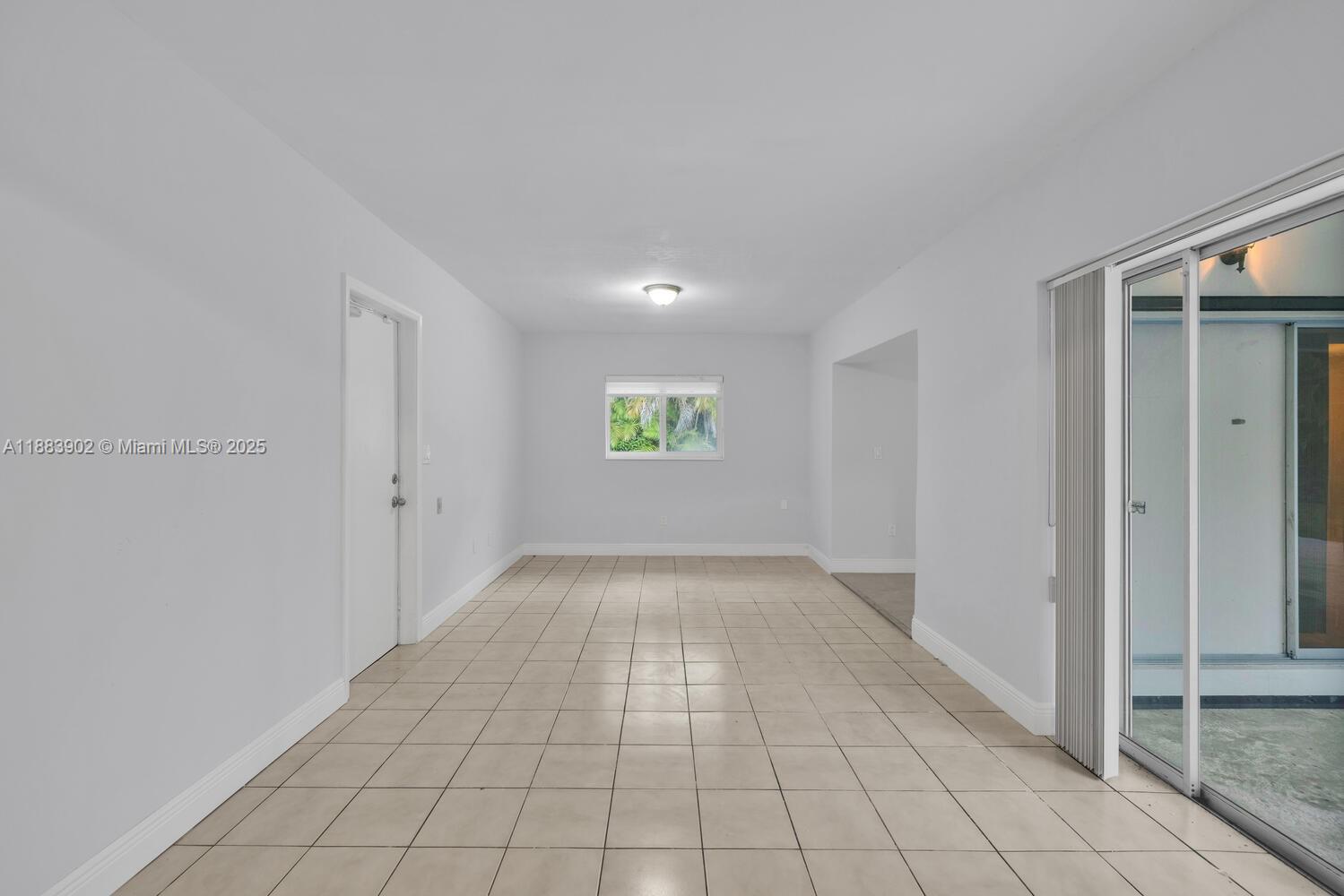 COUNTRY CLUB GROVE PT 4 - Residential Lease