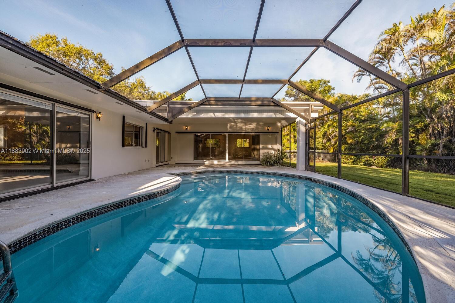 COUNTRY CLUB GROVE PT 4 - Residential Lease